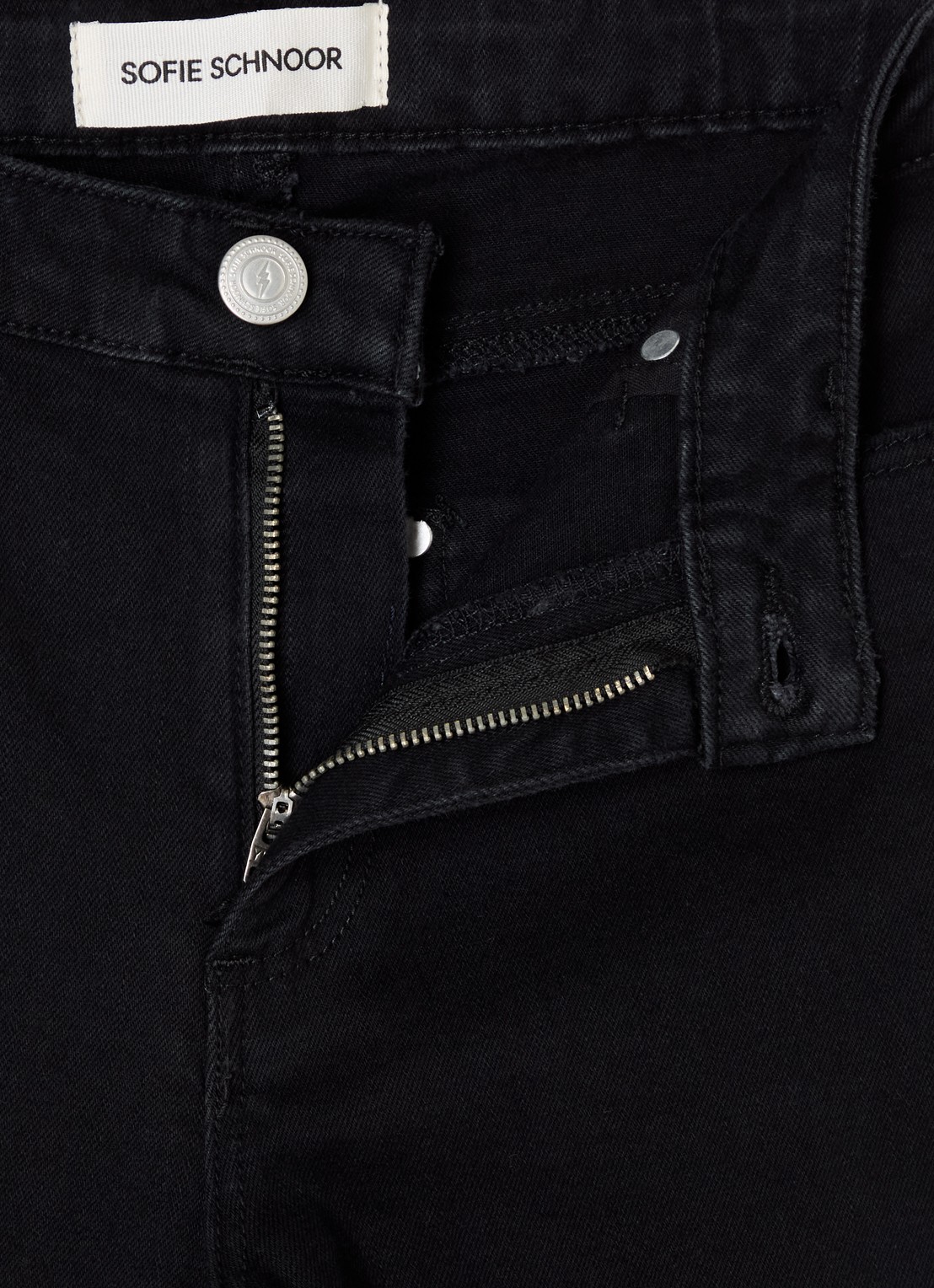Sofie Schnoor Sofiasy straight leg jeans met steekzakken - detail zwart
