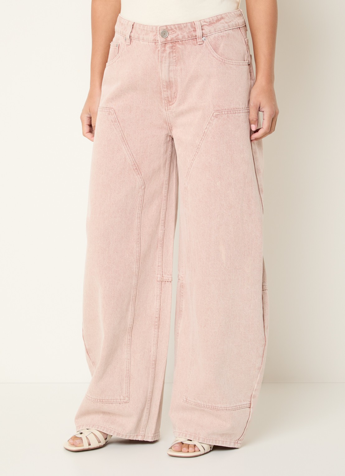 Sofie Schnoor Sonjasw mid waist baloon fit jeans met gekleurde wassing - detail oudroze