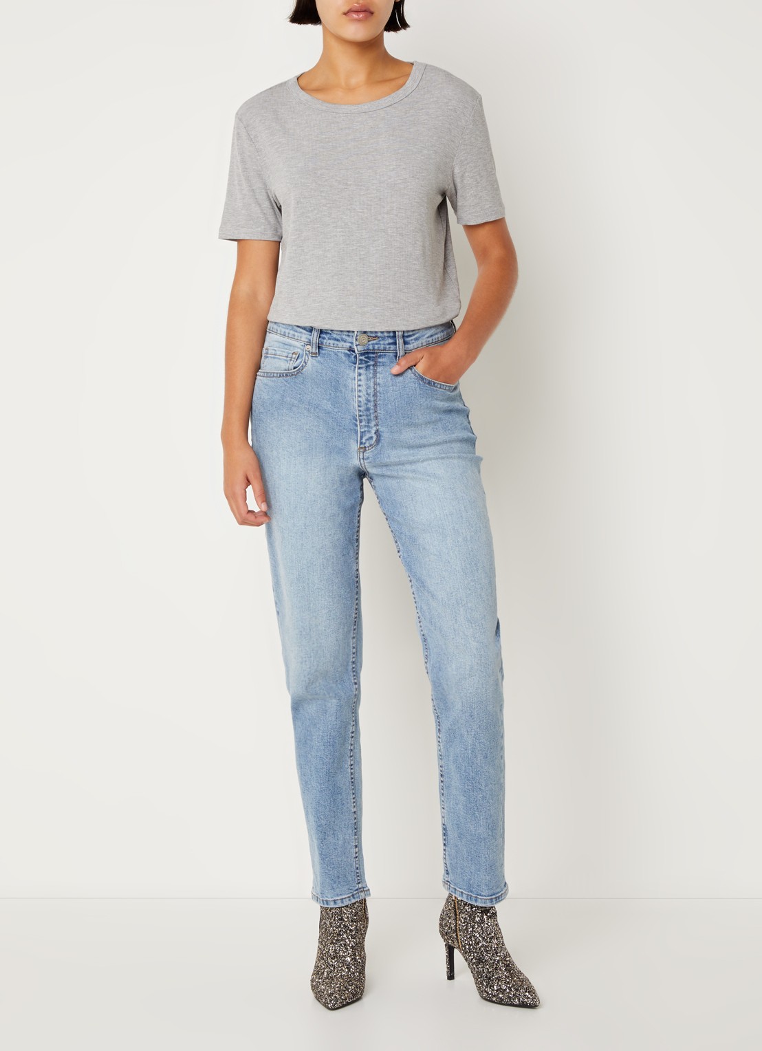 Sofie Schnoor T-shirt met ribstructuur  - voorkant 4 grijs