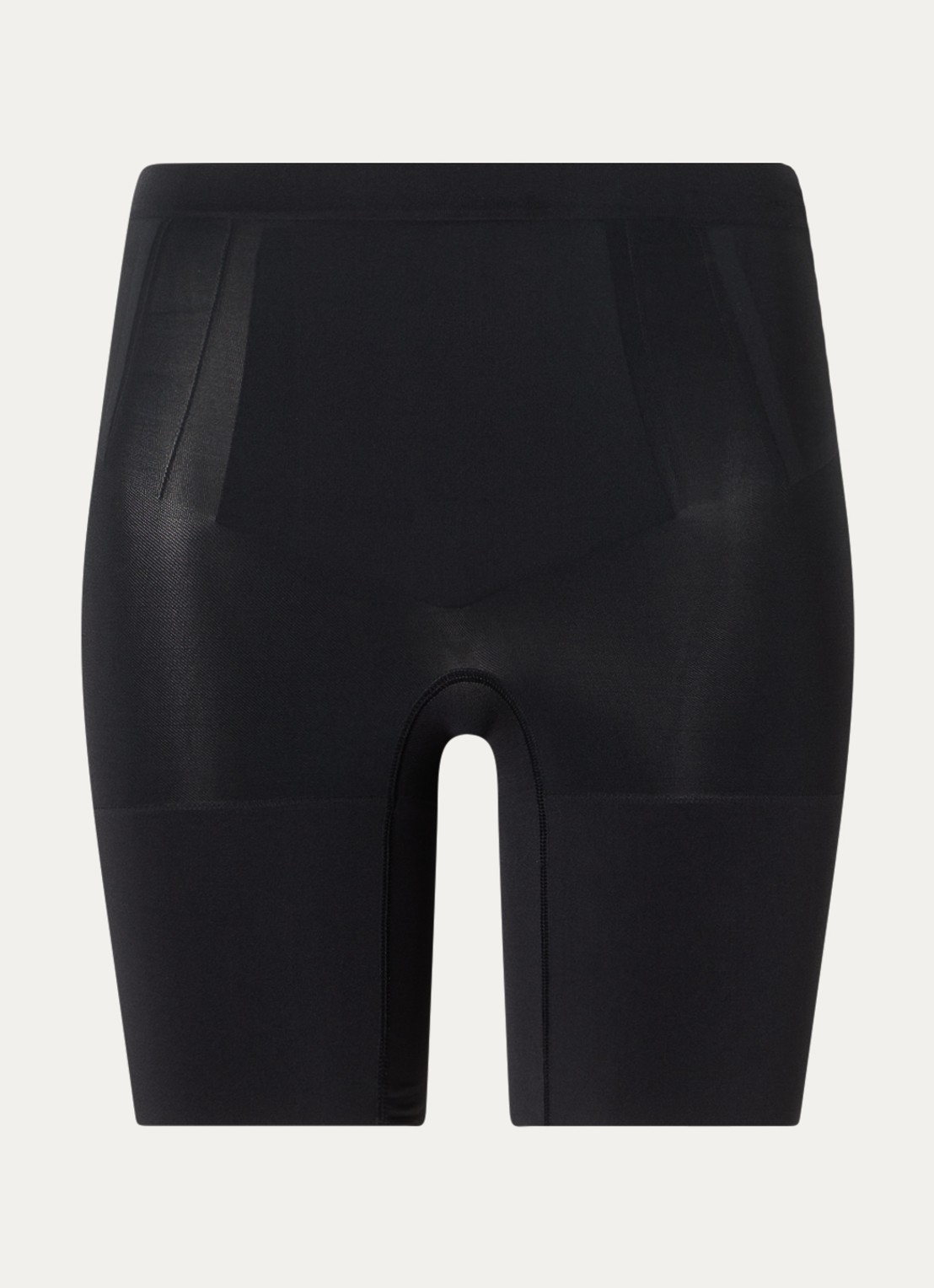 SPANX Oncore high waisted corrigerende short - voorkant zwart