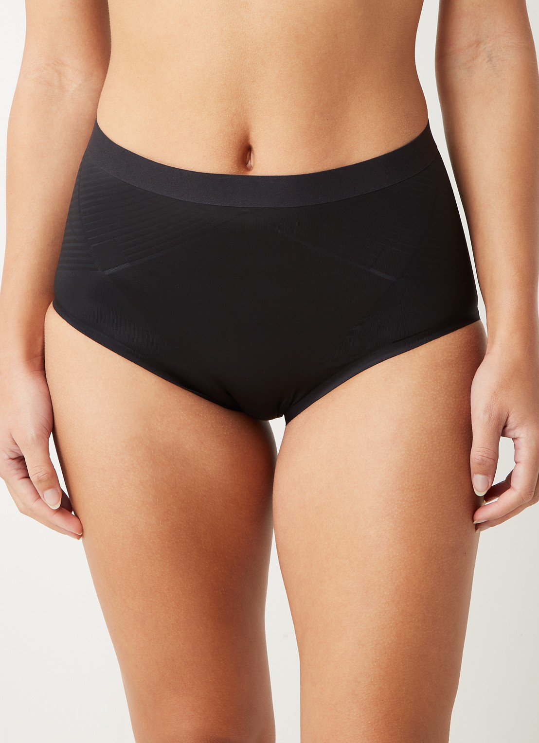 SPANX Thinstincts 2.0 high waisted naadloze corrigerende slip - detail 4 zwart