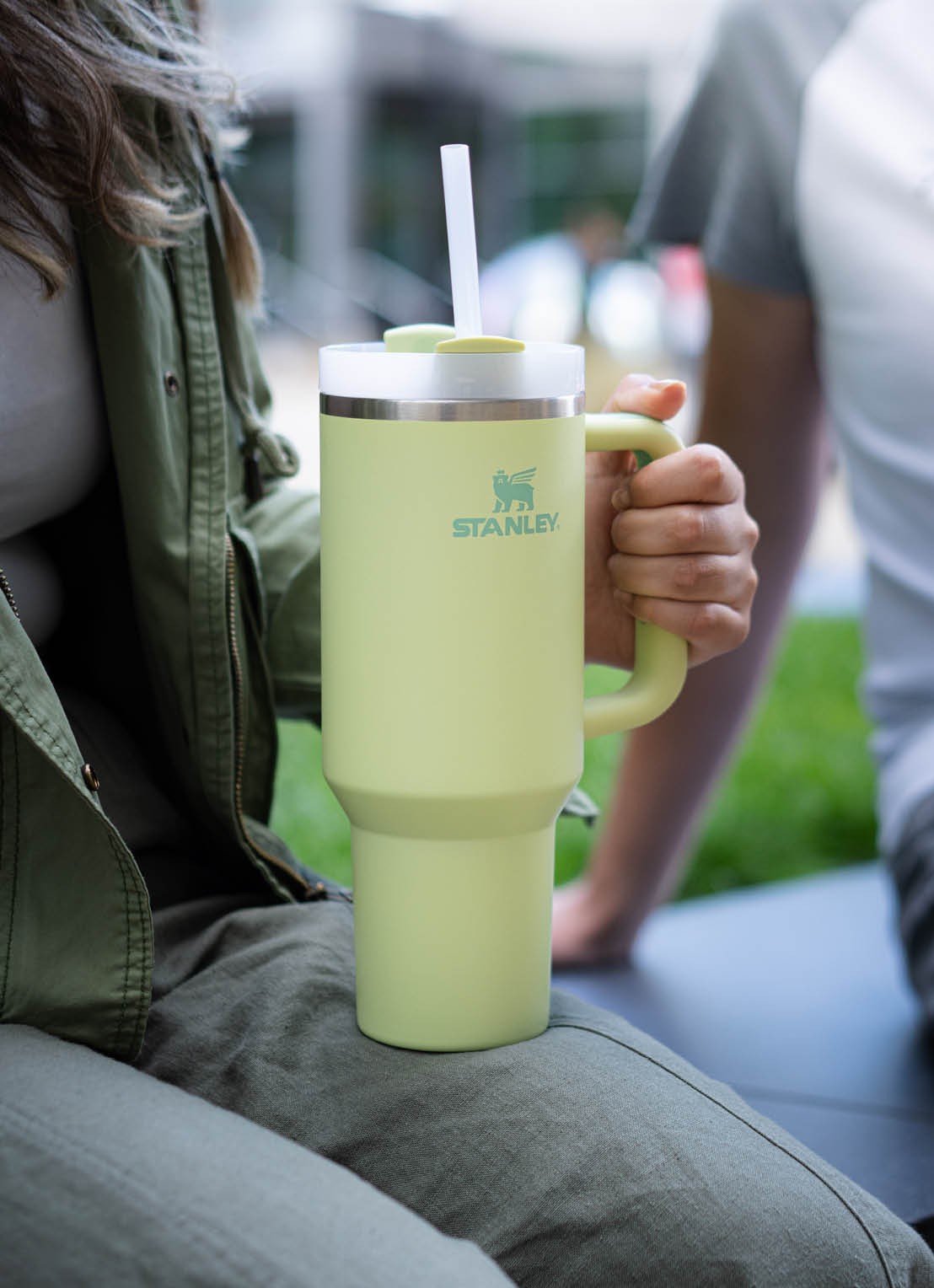 Stanley Quencher - H2.0 Flowstate™ thermosfles 1,18 liter - detail 4 citron - groen