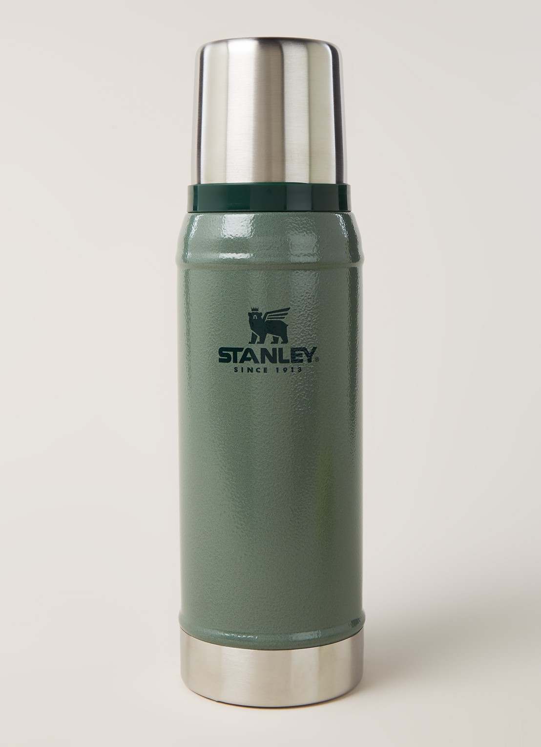 Stanley The Legendary Classic thermosfles 750 ml - voorkant 2 legergroen