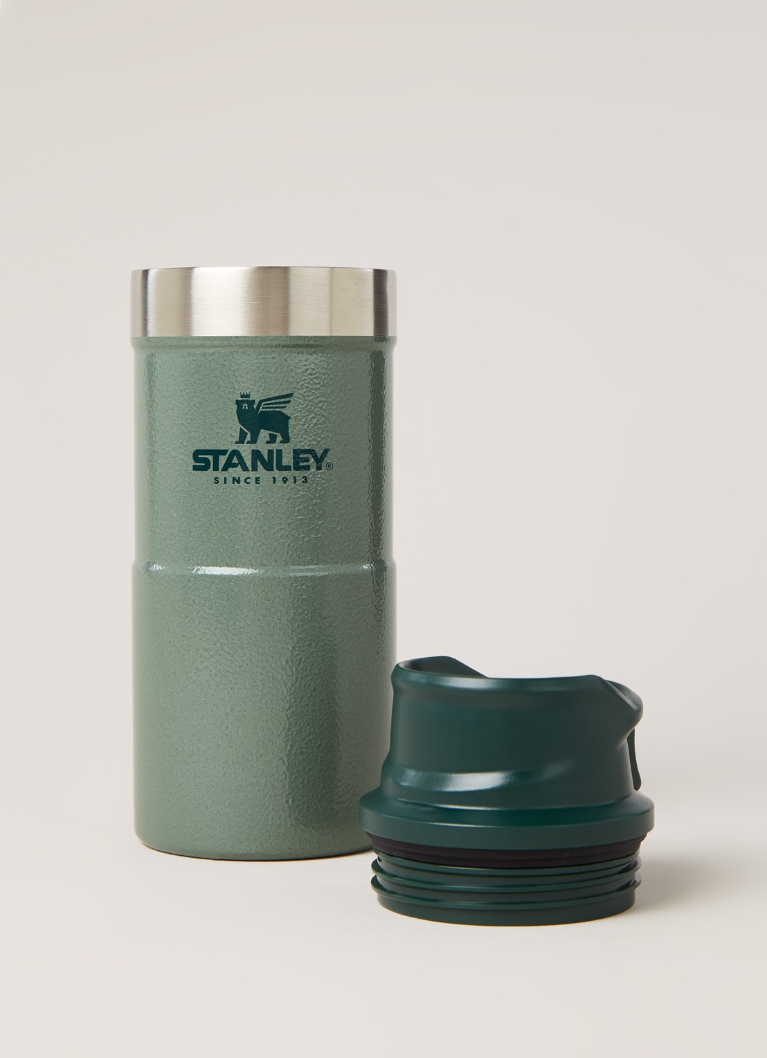 Stanley The Trigger-Action Travel Mug thermosbeker 350 ml - detail 3 legergroen
