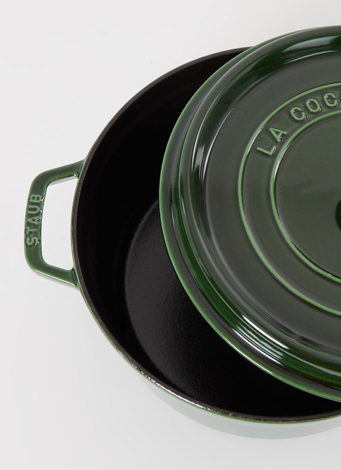Staub Cocotte braadpan 26 cm  - voorkant 3 groen
