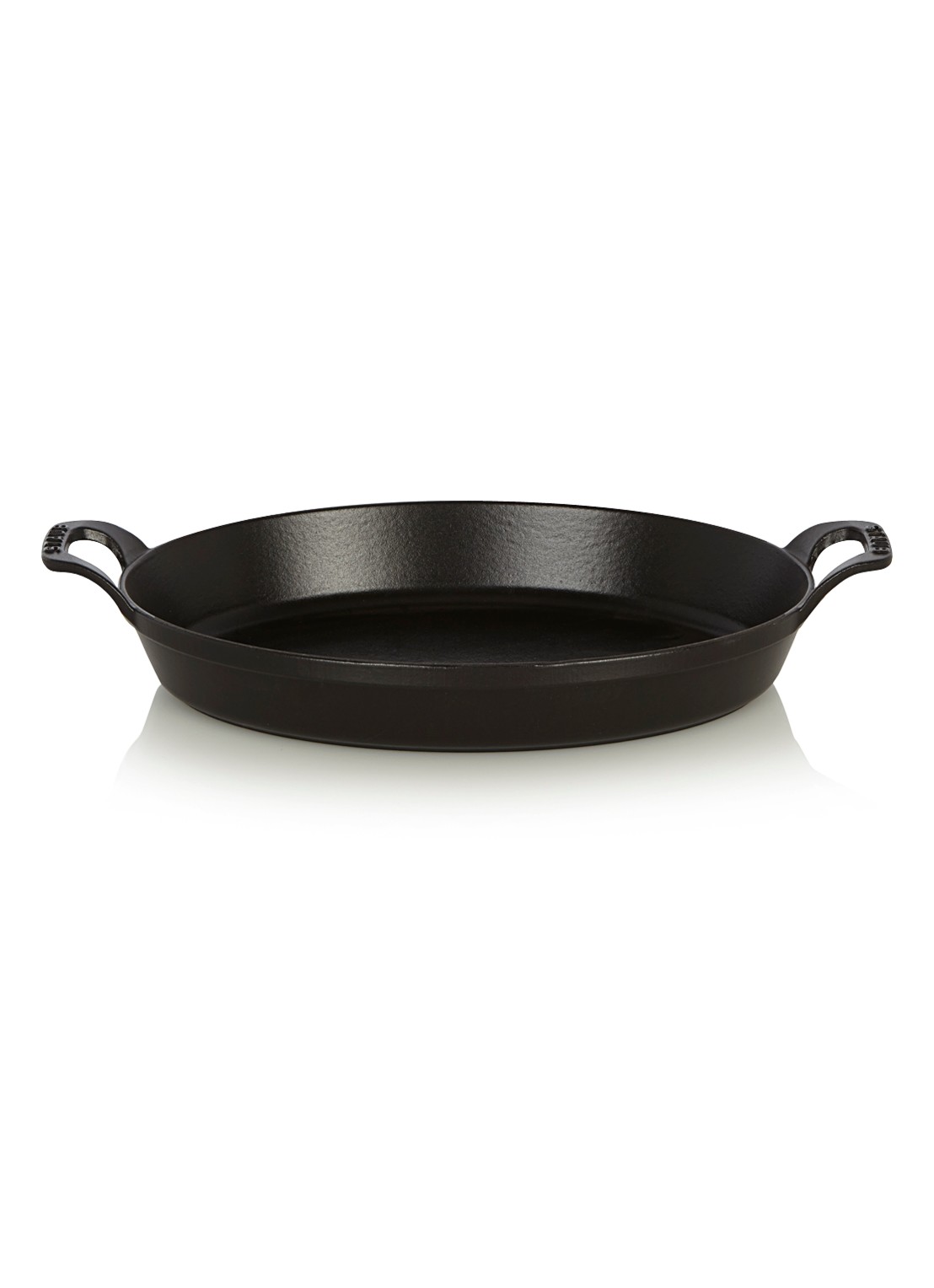 Staub Ovenschaal 32 cm - voorkant zwart