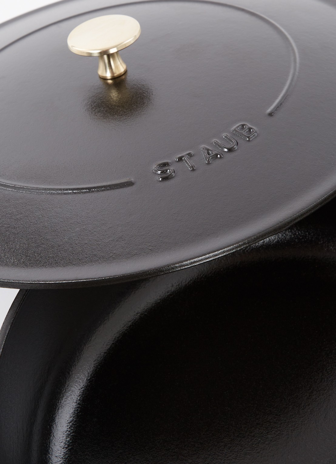 Staub Sauteerpan  Ø28 cm - voorkant 2 zwart