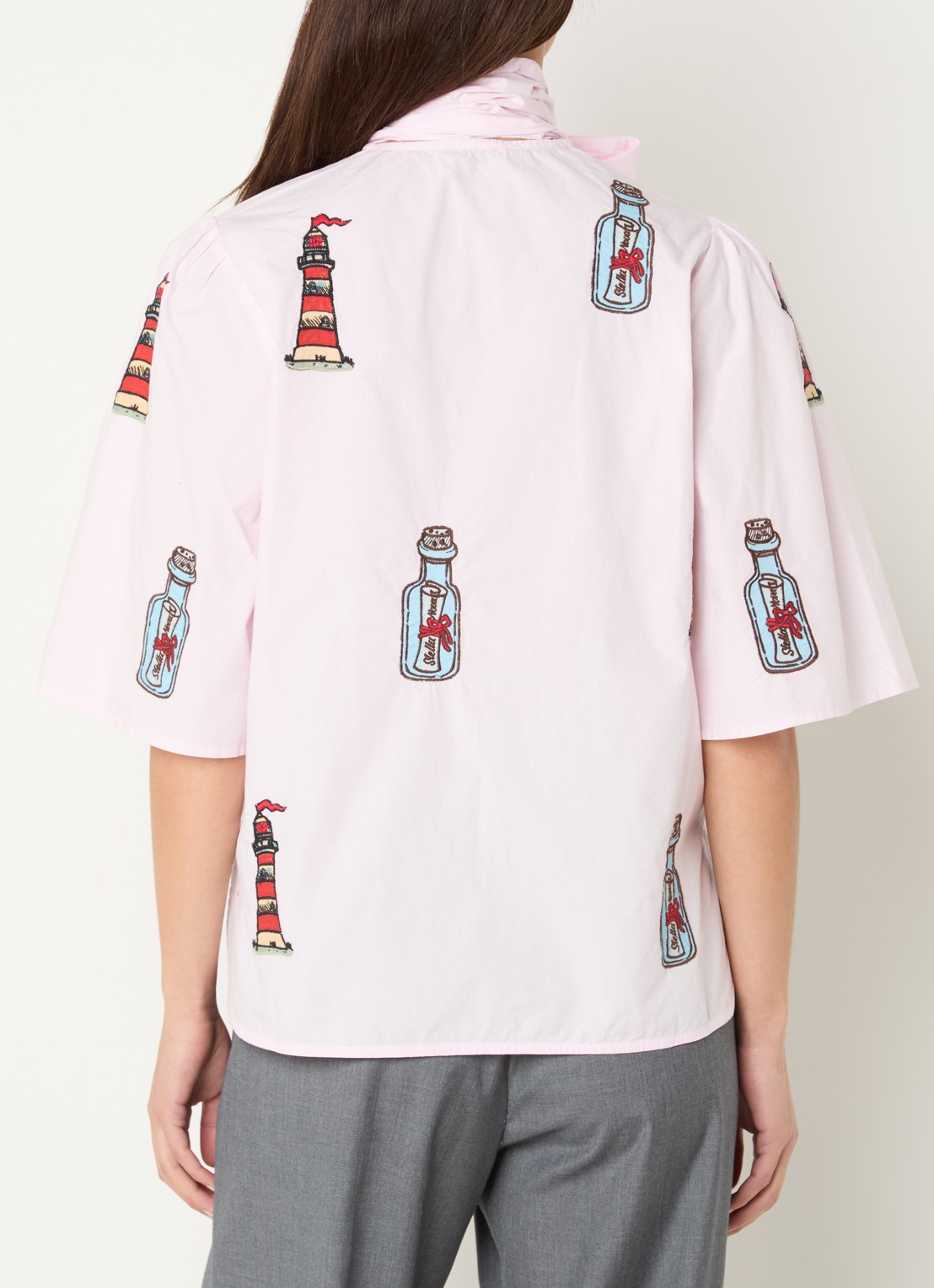Stella Nova Blouse met borduring en gestrikt detail - achterkant roze