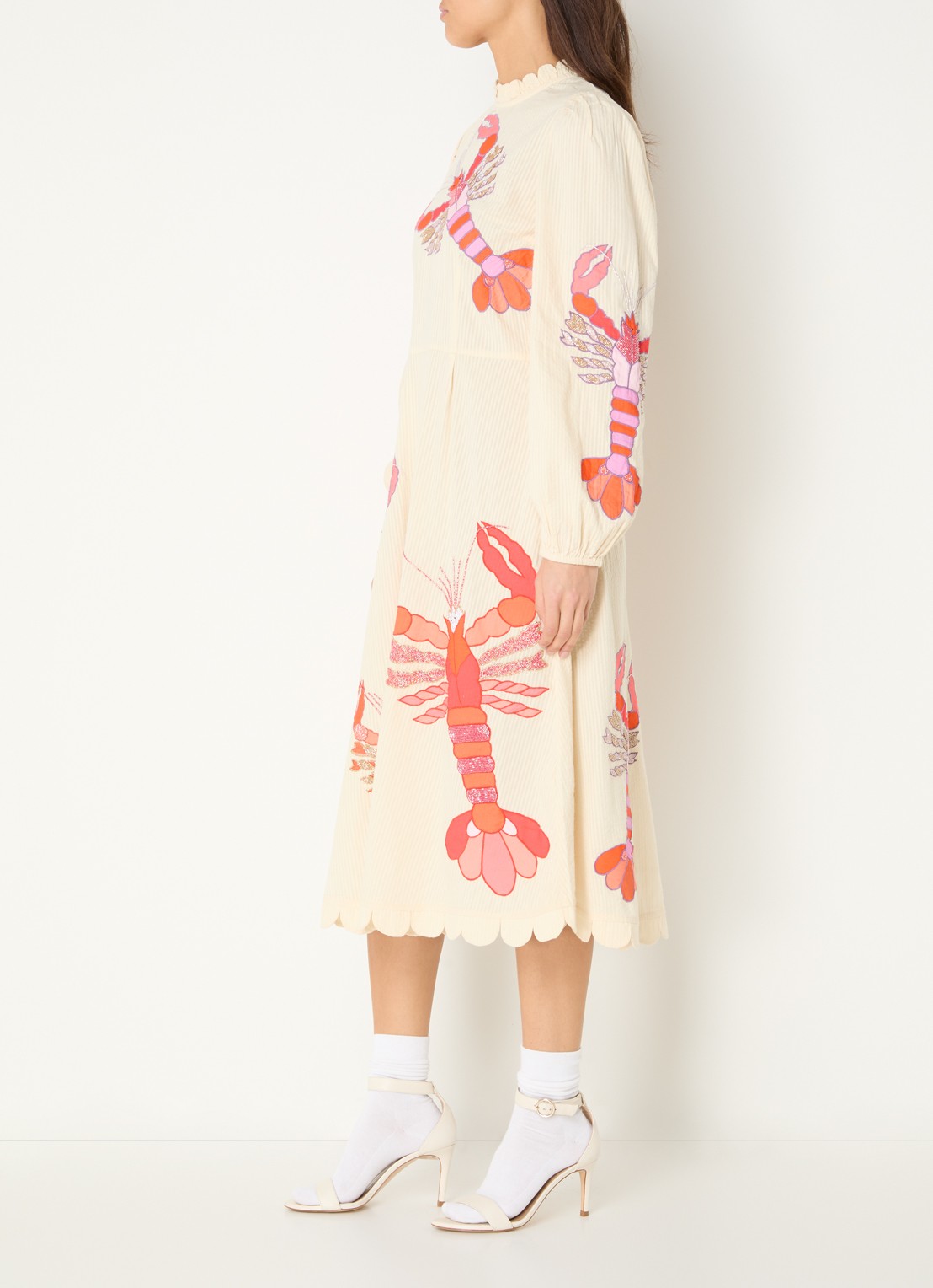 Stella Nova Midi jurk met borduring en opstaande kraag - voorkant 4 beige
