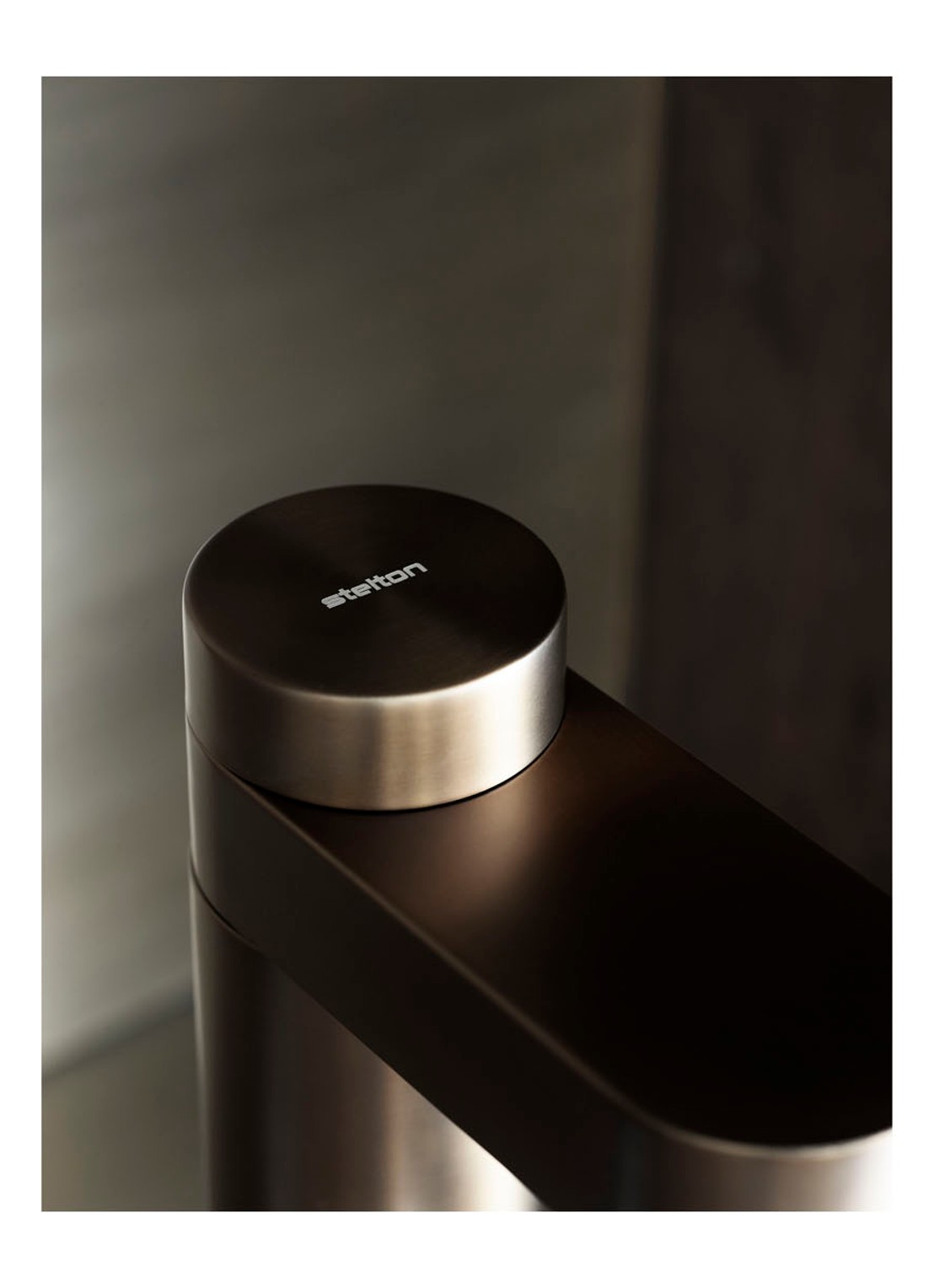 Stelton Brus bruiswatertoestel - detail 2 bruin