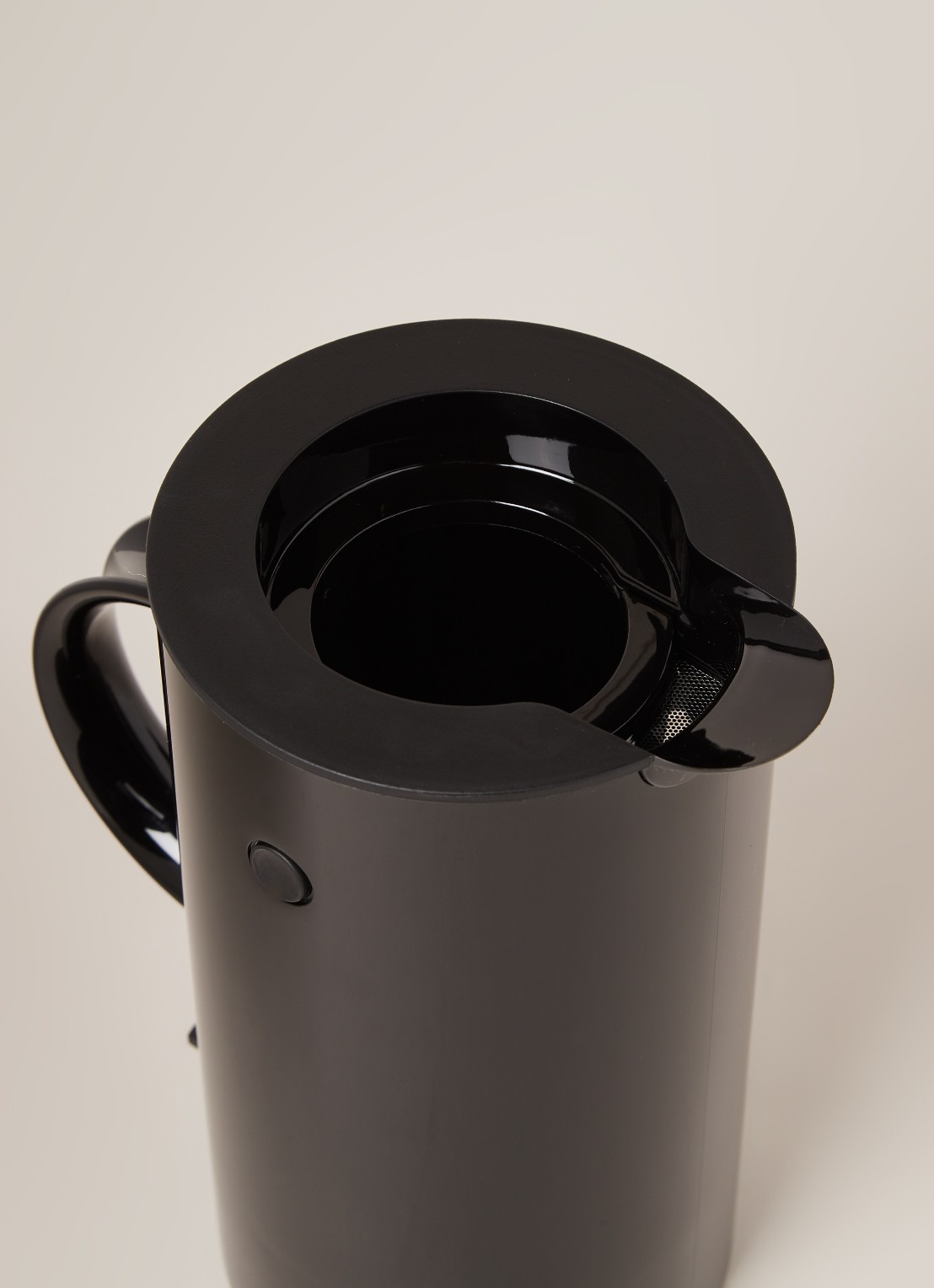 Stelton EM77 waterkoker 1,5 liter 119266 - detail 2 diepzwart
