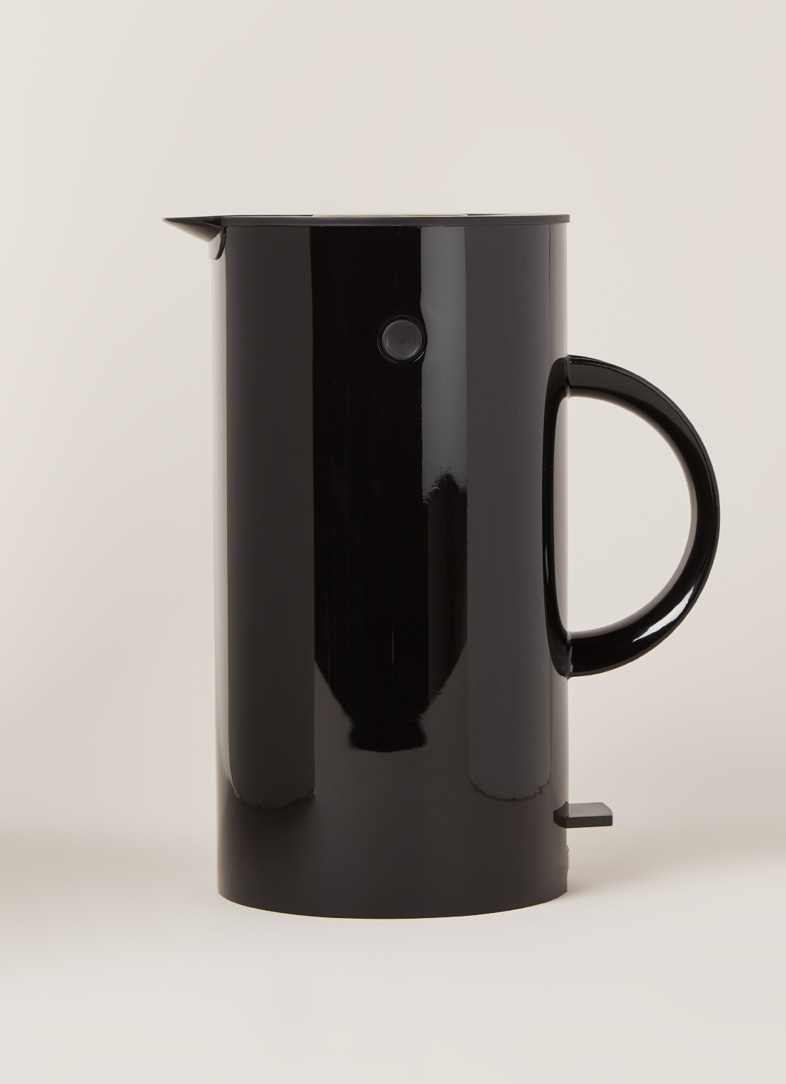 Stelton EM77 waterkoker 1,5 liter 119266 - voorkant 4 diepzwart
