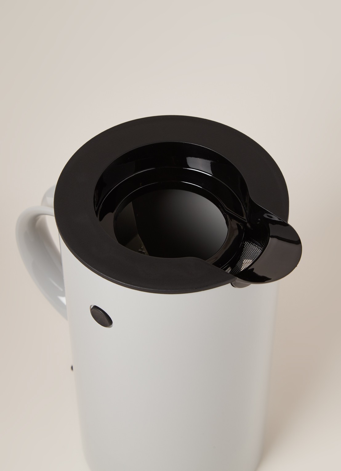 Stelton EM77 waterkoker 1,5 liter 119266 - detail 4 lichtgrijs