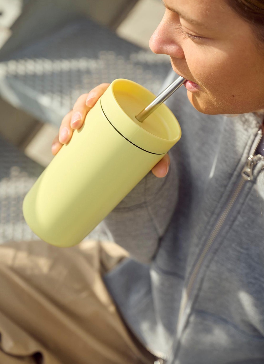 Stelton To Go Sip thermosbeker 40 cl - voorkant 4 lichtgeel
