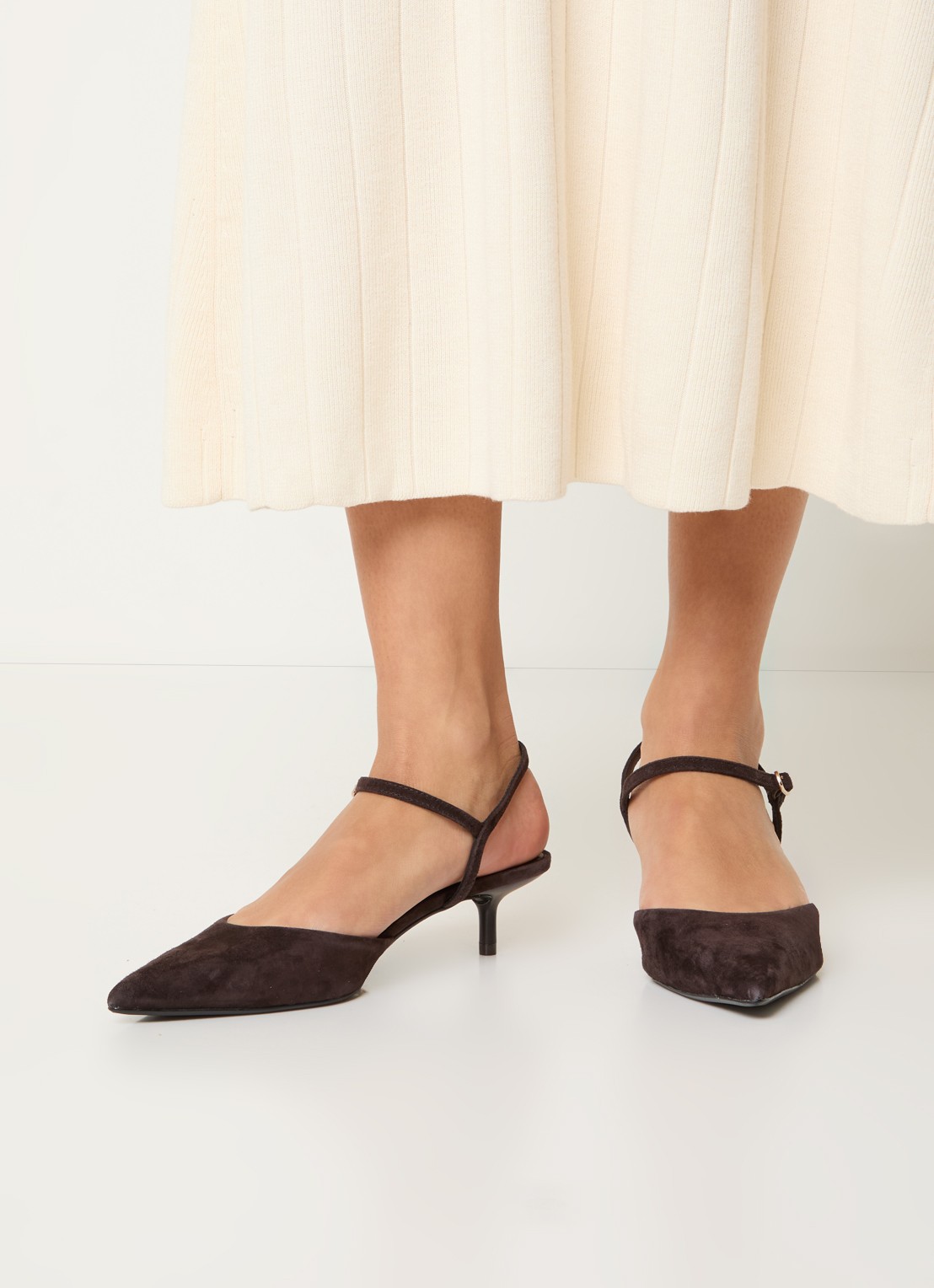 Steve Madden Adelaide slingback van suède  - voorkant 5 bruin