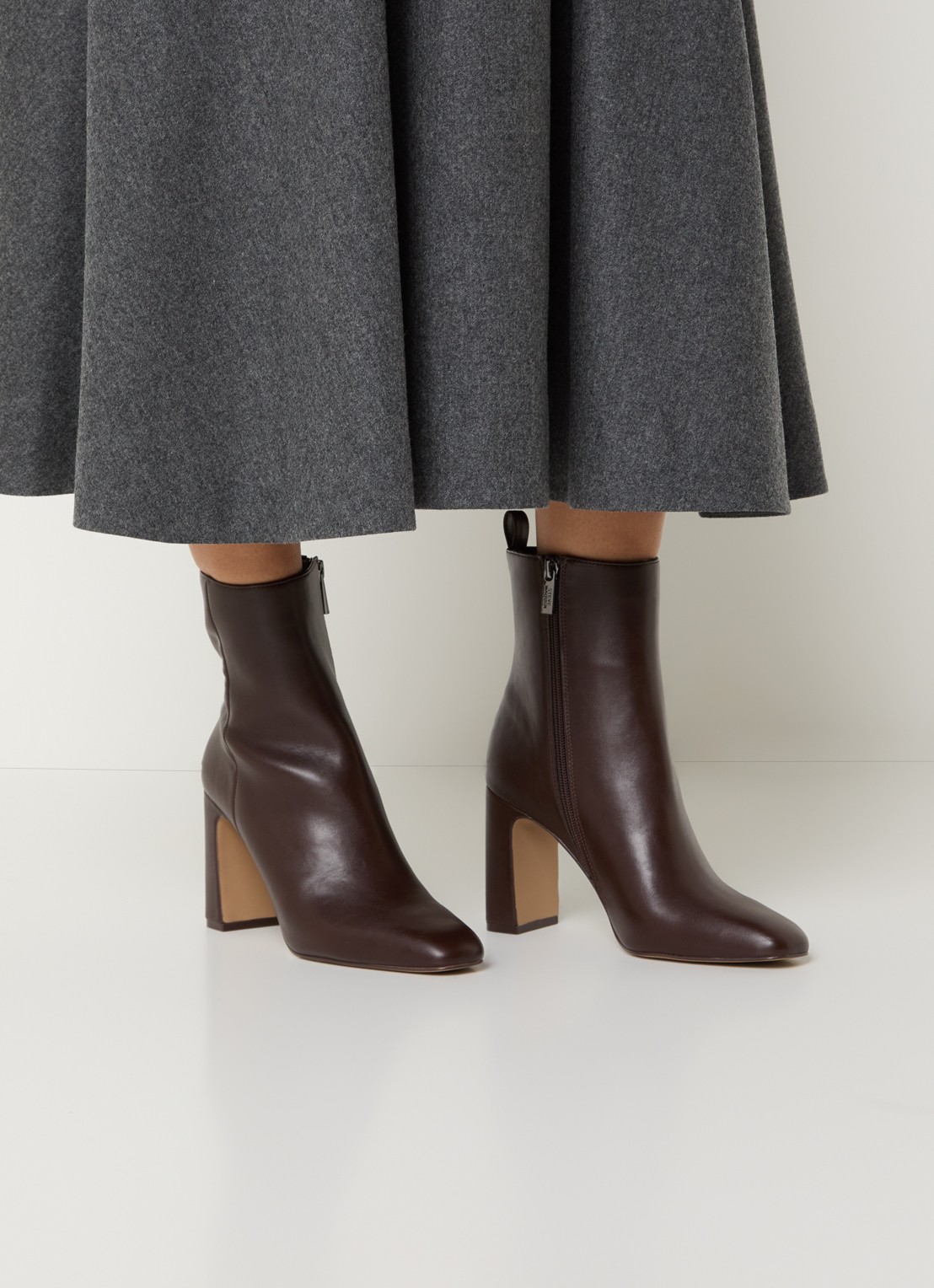 Steve Madden Adelisa enkellaarsje - voorkant 5 donkerbruin