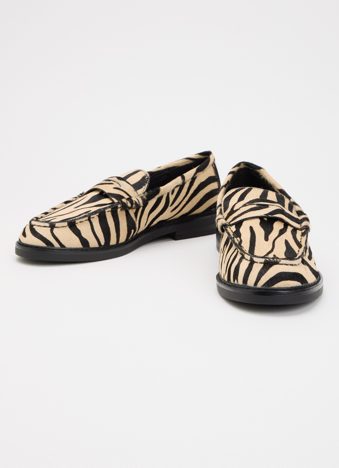 Steve Madden Adison-A loafer van leer met zebraprint - detail 2 creme