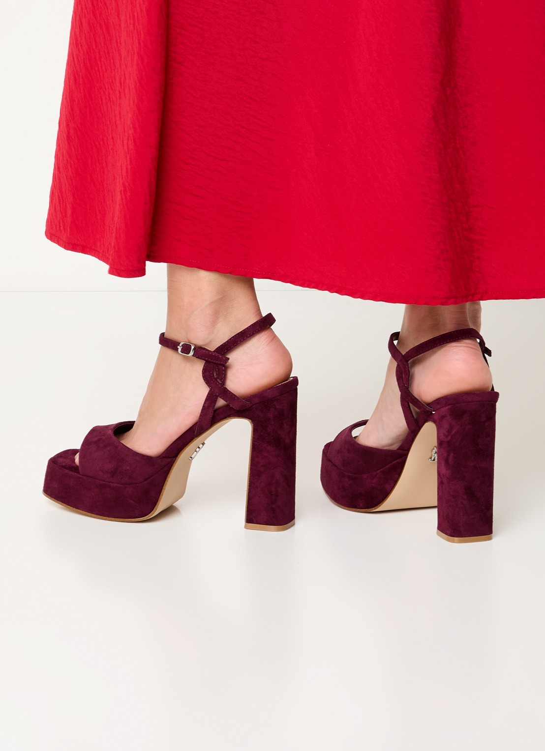 Steve Madden Miliana sandalette van suède - voorkant 3 bordeauxrood