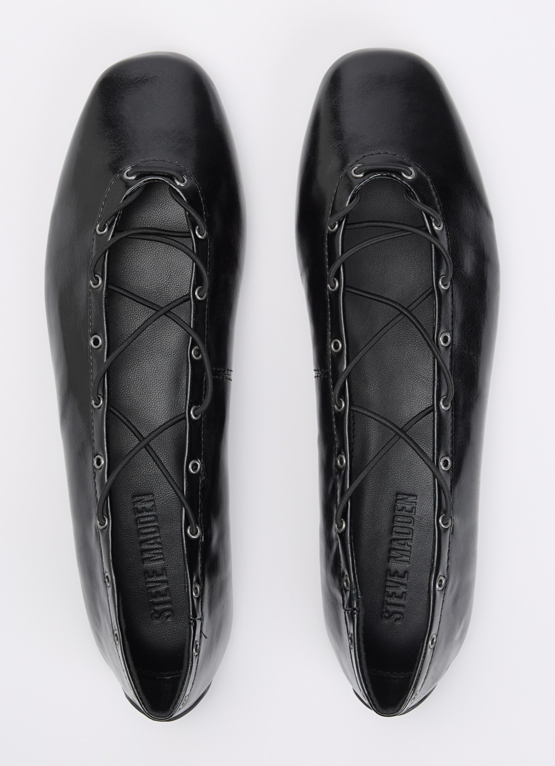 Steve Madden Pointe ballerina met lakfinish  - detail 3 zwart