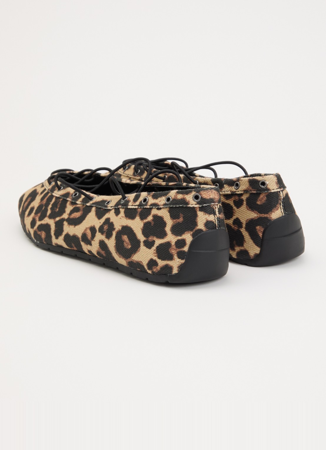 Steve Madden Pointe ballerina met panterprint - achterkant 2 camel