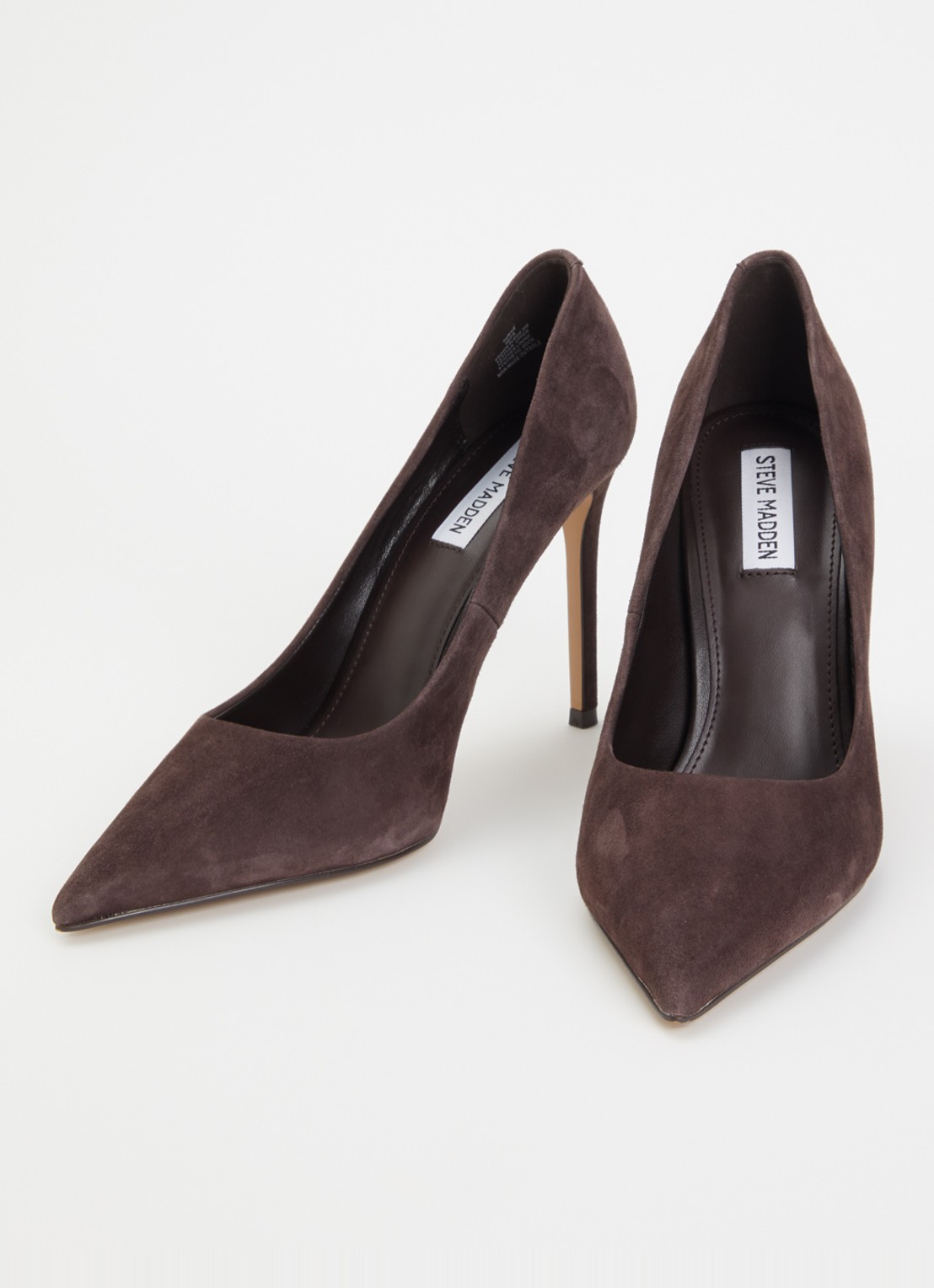 Steve Madden Thrive pump van suède - detail 2 donkerbruin