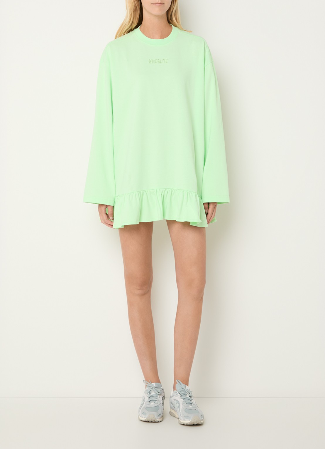 Stieglitz Brisa longsleeve met logo en volant - voorkant 4 neongroen