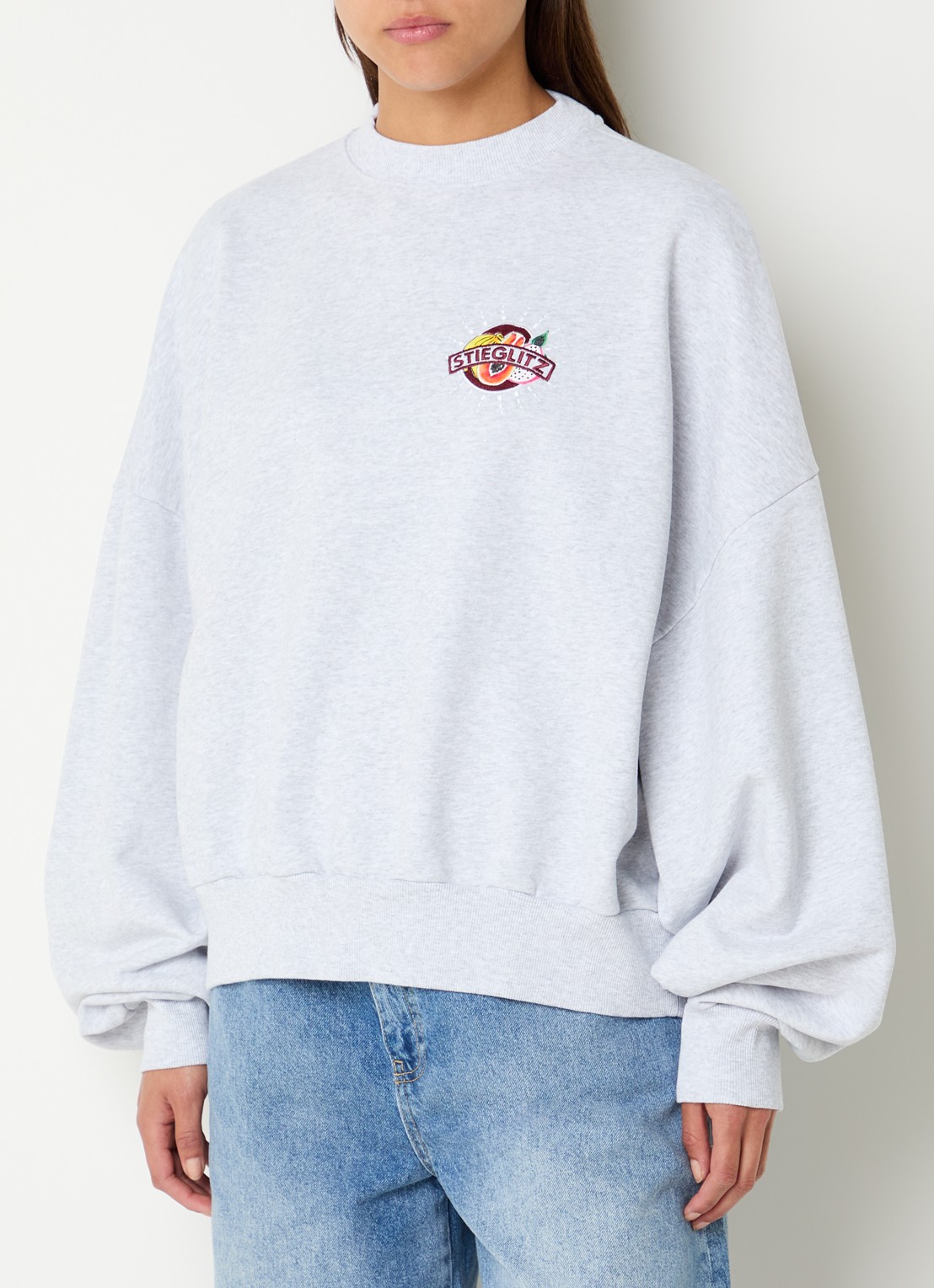 Stieglitz Cindy Oversized sweater met print - achterkant 2 grijs
