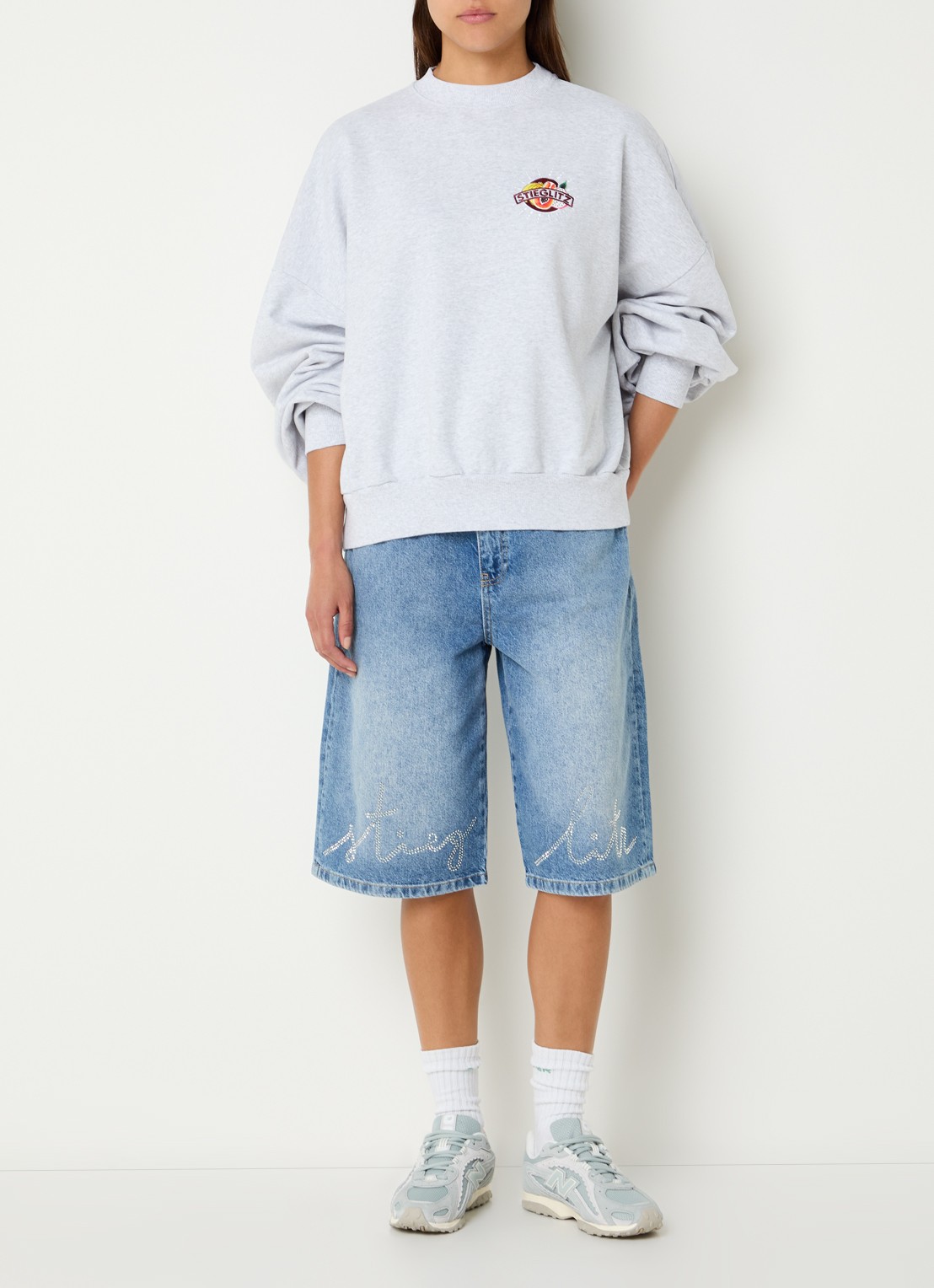 Stieglitz Cindy Oversized sweater met print - voorkant 4 grijs