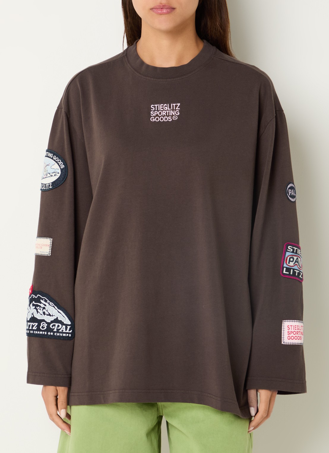 Stieglitz Juliana oversized longsleeve met logo- en backprint - achterkant 4 donkerbruin