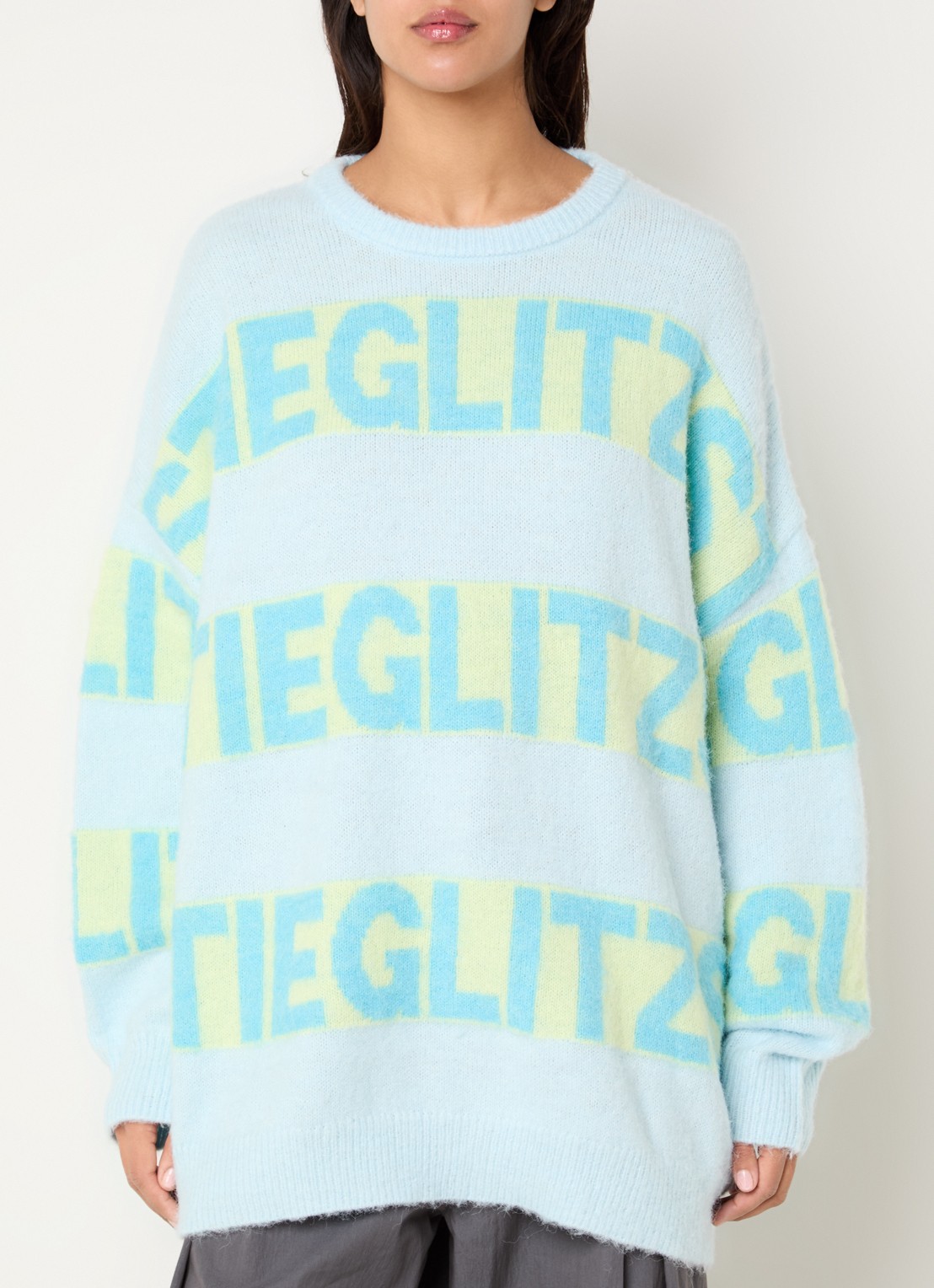 Stieglitz Keisa grofgebreide trui met logoprint - detail 2 lichtblauw