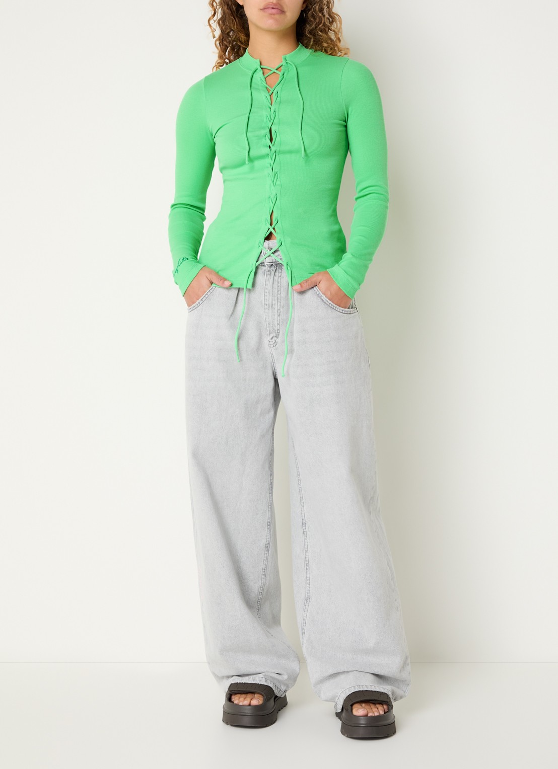 Stieglitz Loy ribgebreide top met geknoopt detail - voorkant 2 groen