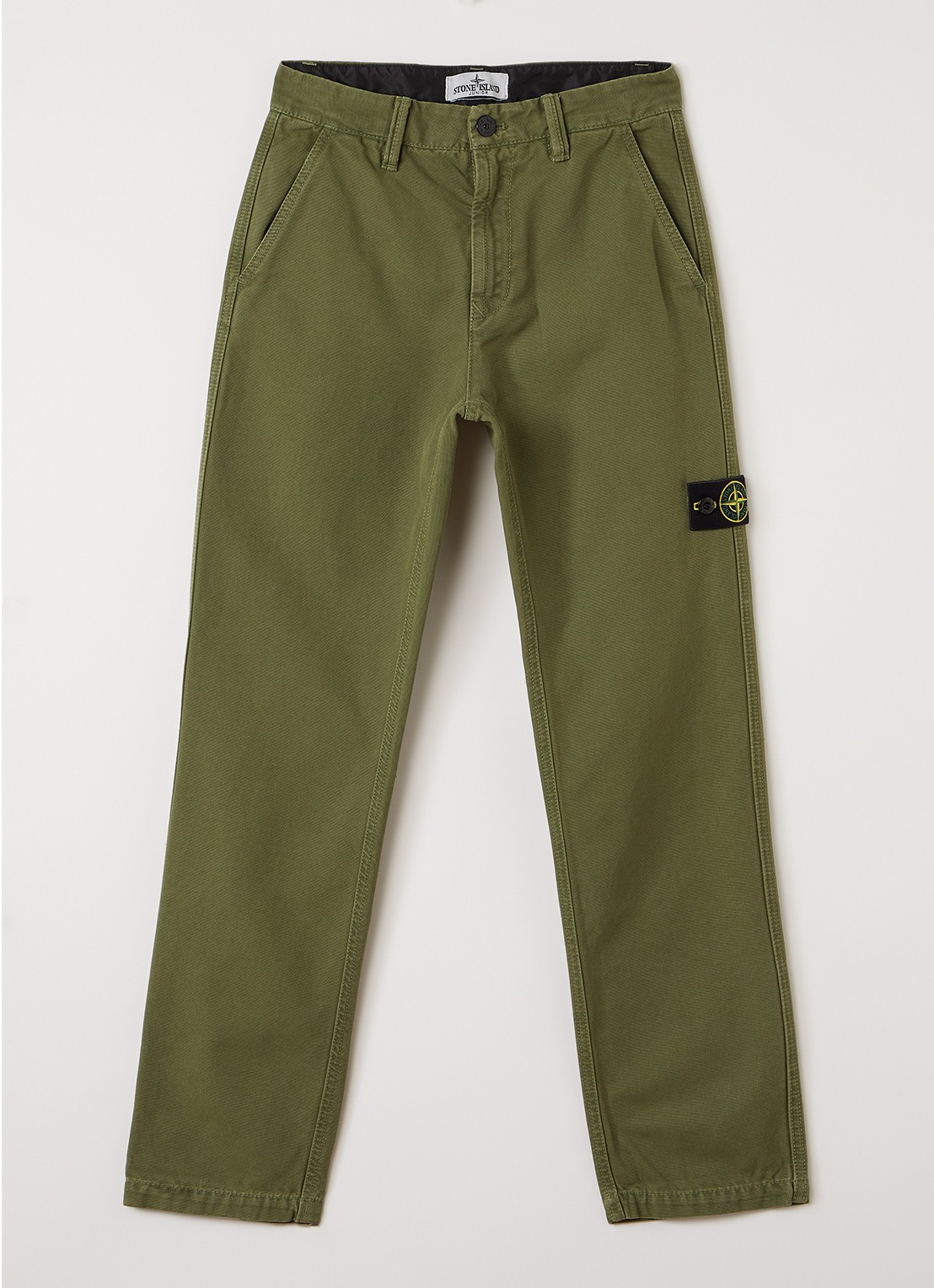Stone Island 00002 slim fit chino met broekzakken - voorkant 2 legergroen