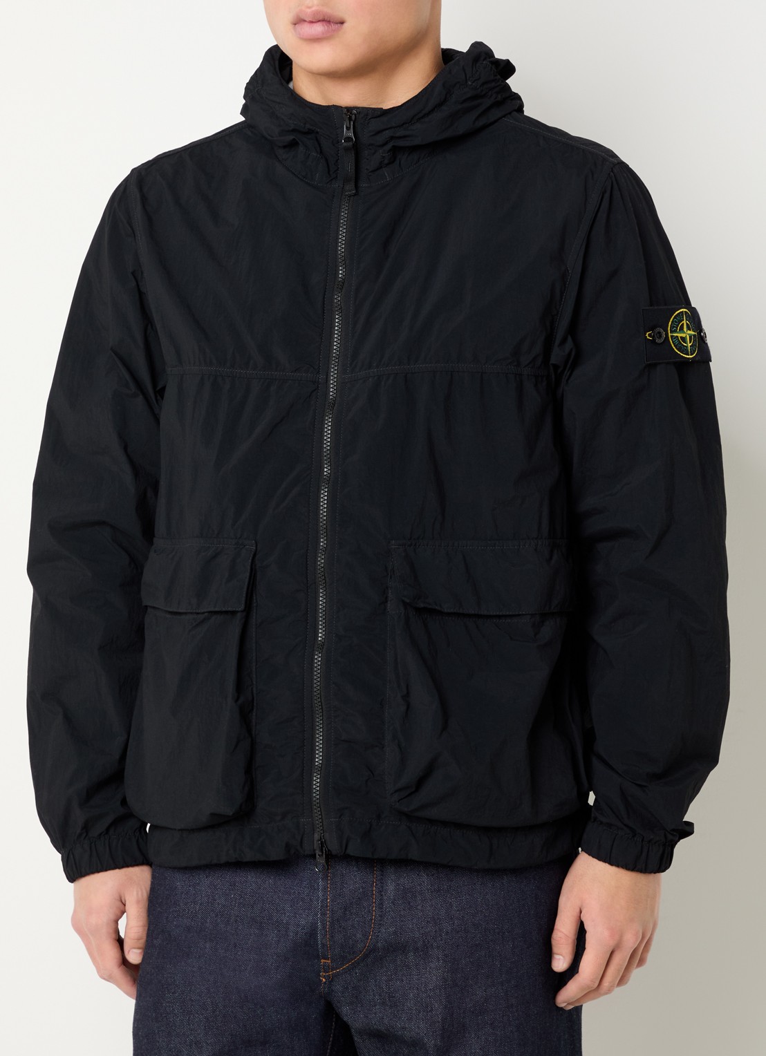 Stone Island 12572 regenjack met capuchon en klepzakken - detail 4 zwart