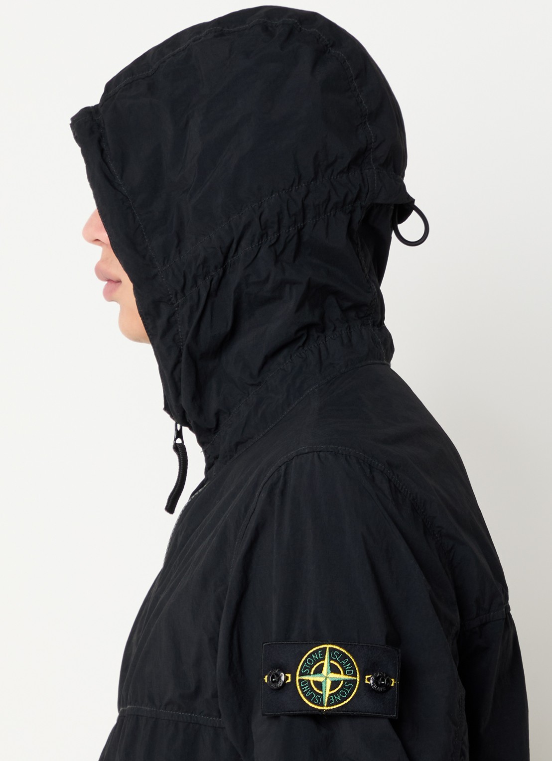 Stone Island 12572 regenjack met capuchon en klepzakken - detail 5 zwart