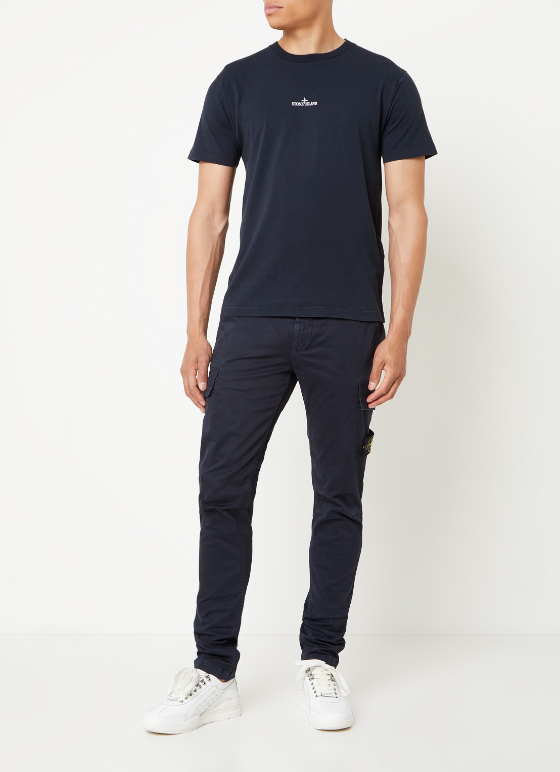 Stone Island 2NS82 T-shirt met logo- en backprint - voorkant 2 donkerblauw