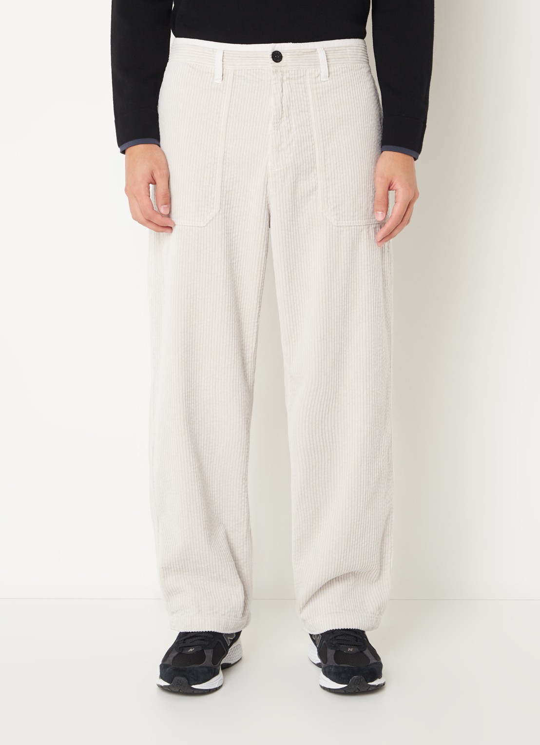 Stone Island 32411 straight leg chino van corduroy met steekzakken - detail lichtgrijs