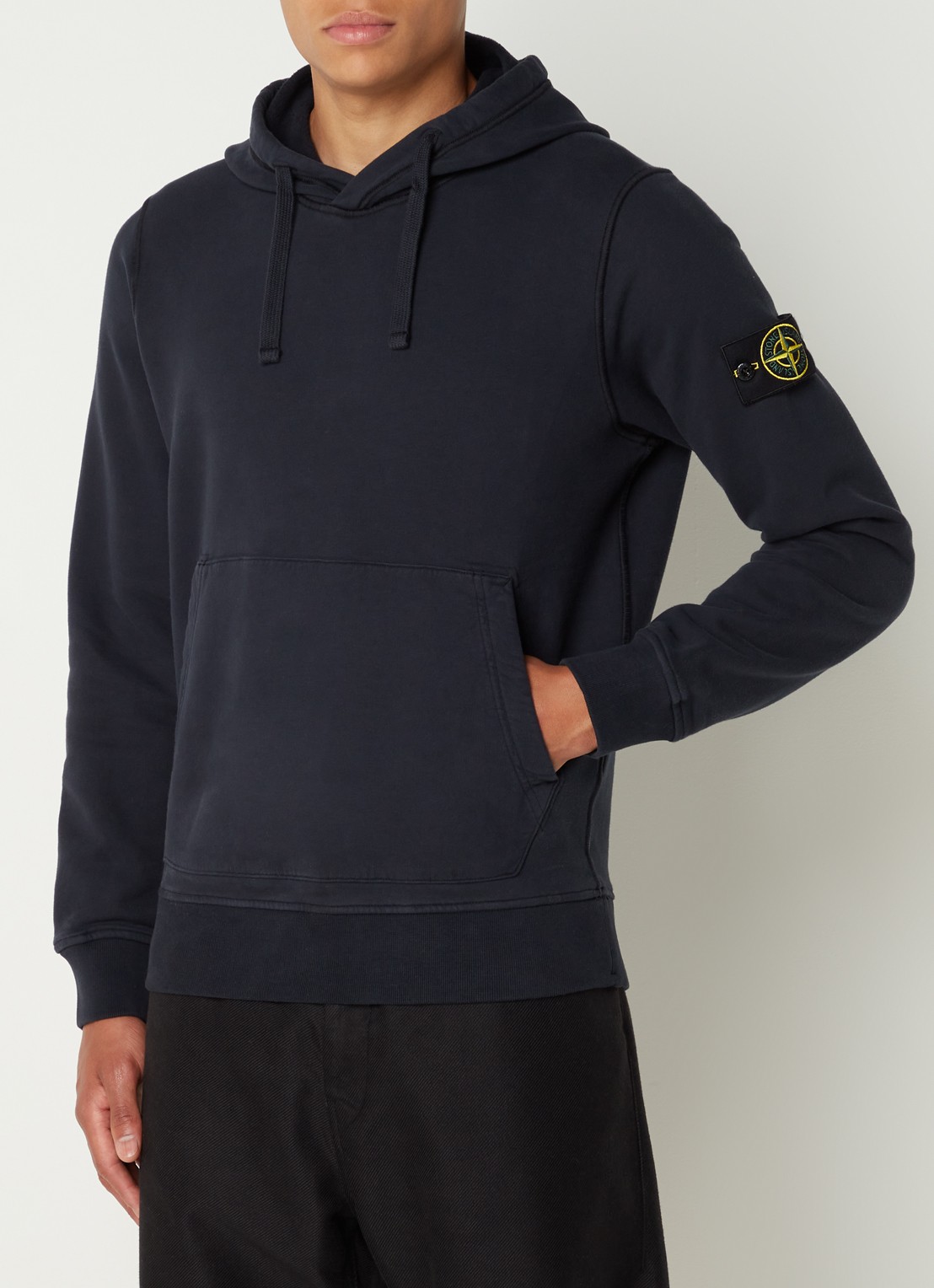 Stone Island 64120 Hoodie met logo - detail 4 donkerblauw