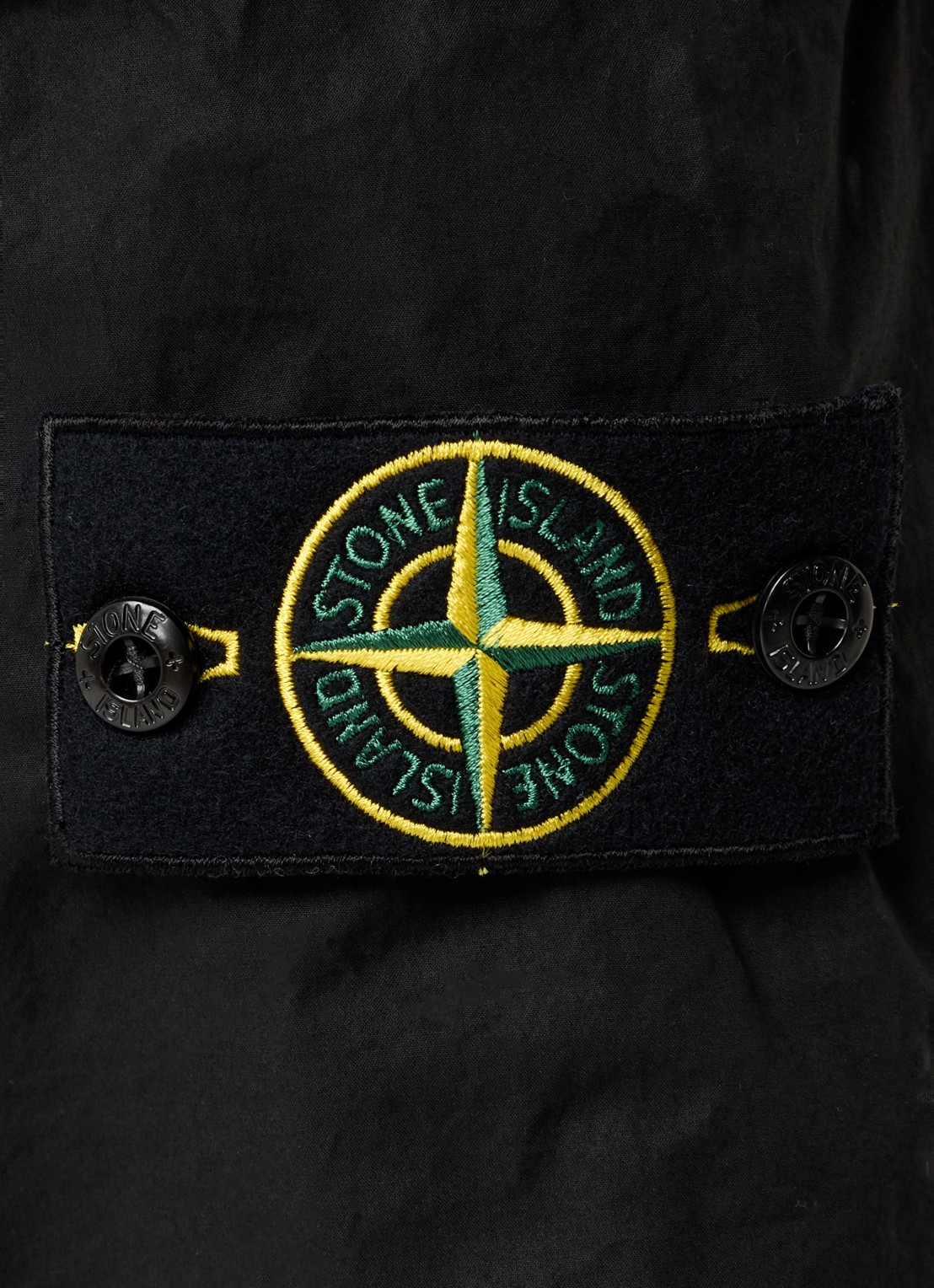 Stone Island 93582 tapered fit cargobroek met steekzakken en logo - detail 6 zwart