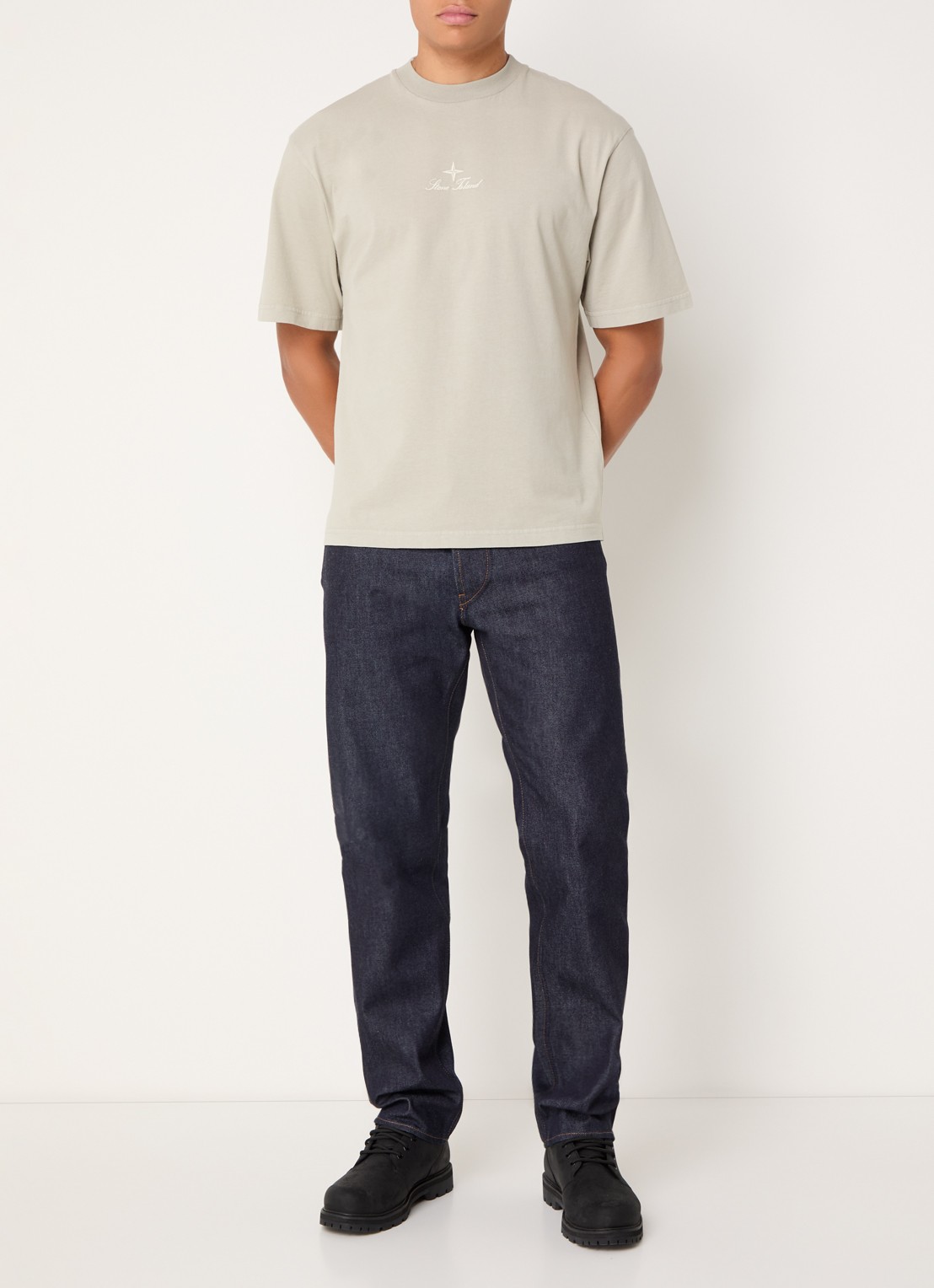 Stone Island K2S15 straight leg jeans met steekzakken - voorkant 2 donkerblauw