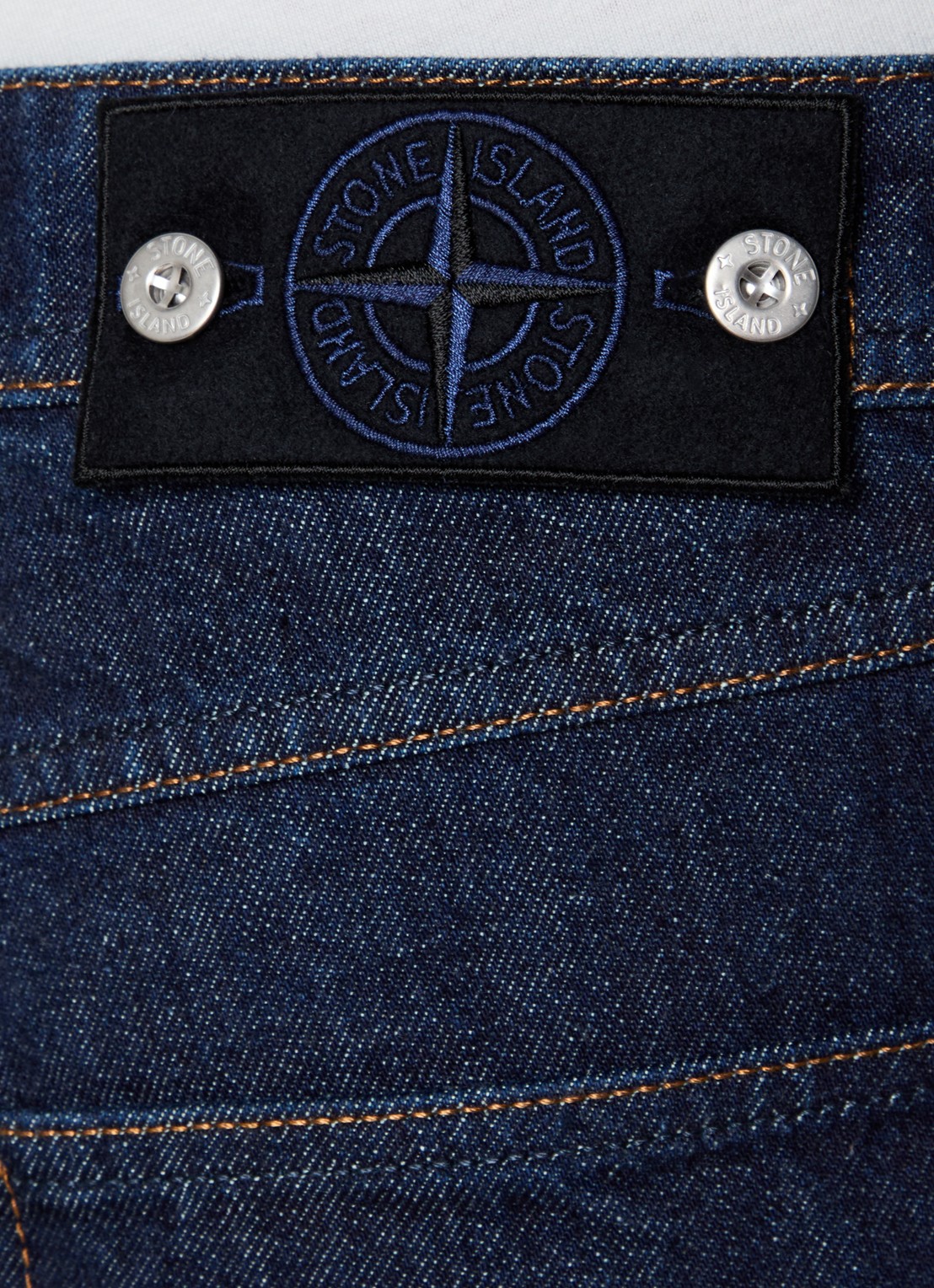 Stone Island KS215 loose fit jeans met donkere wassing - detail 6 donkerblauw