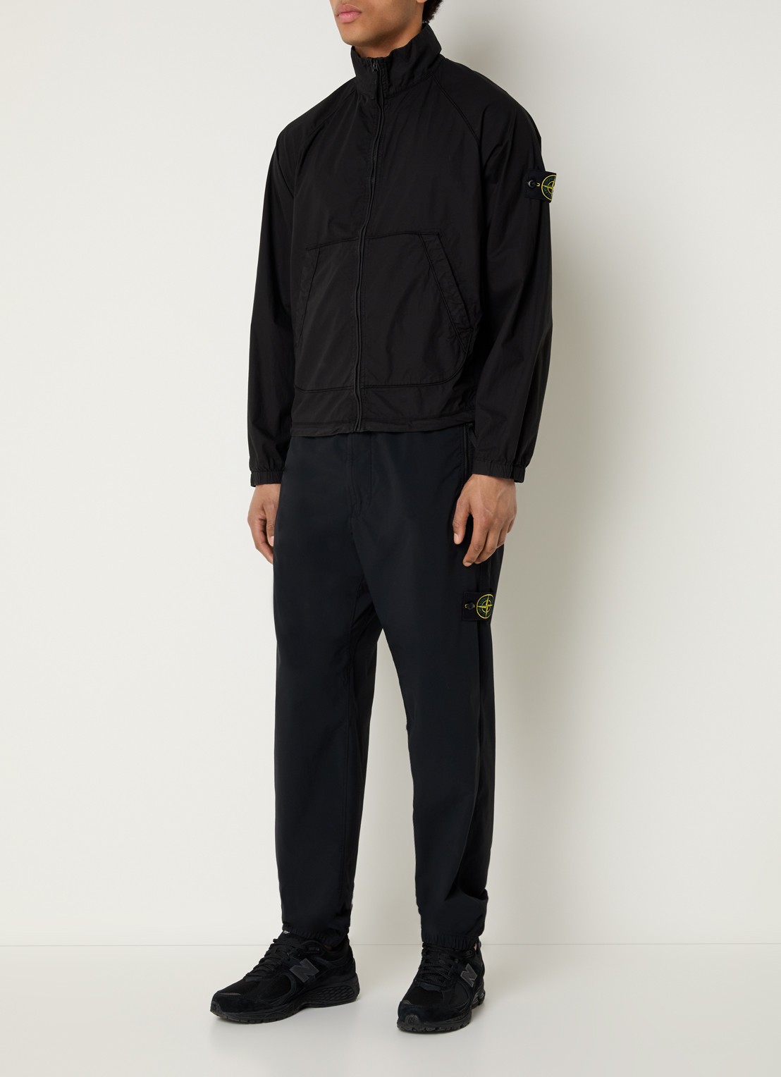 Stone Island S0003 jack met steekzakken en logo - voorkant 4 zwart