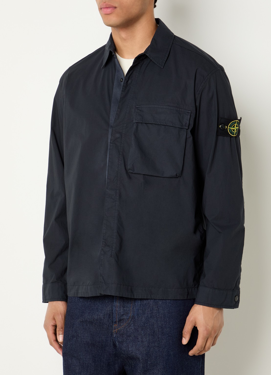 Stone Island S0003 overshirt met borstzak en logo - detail 4 donkerblauw