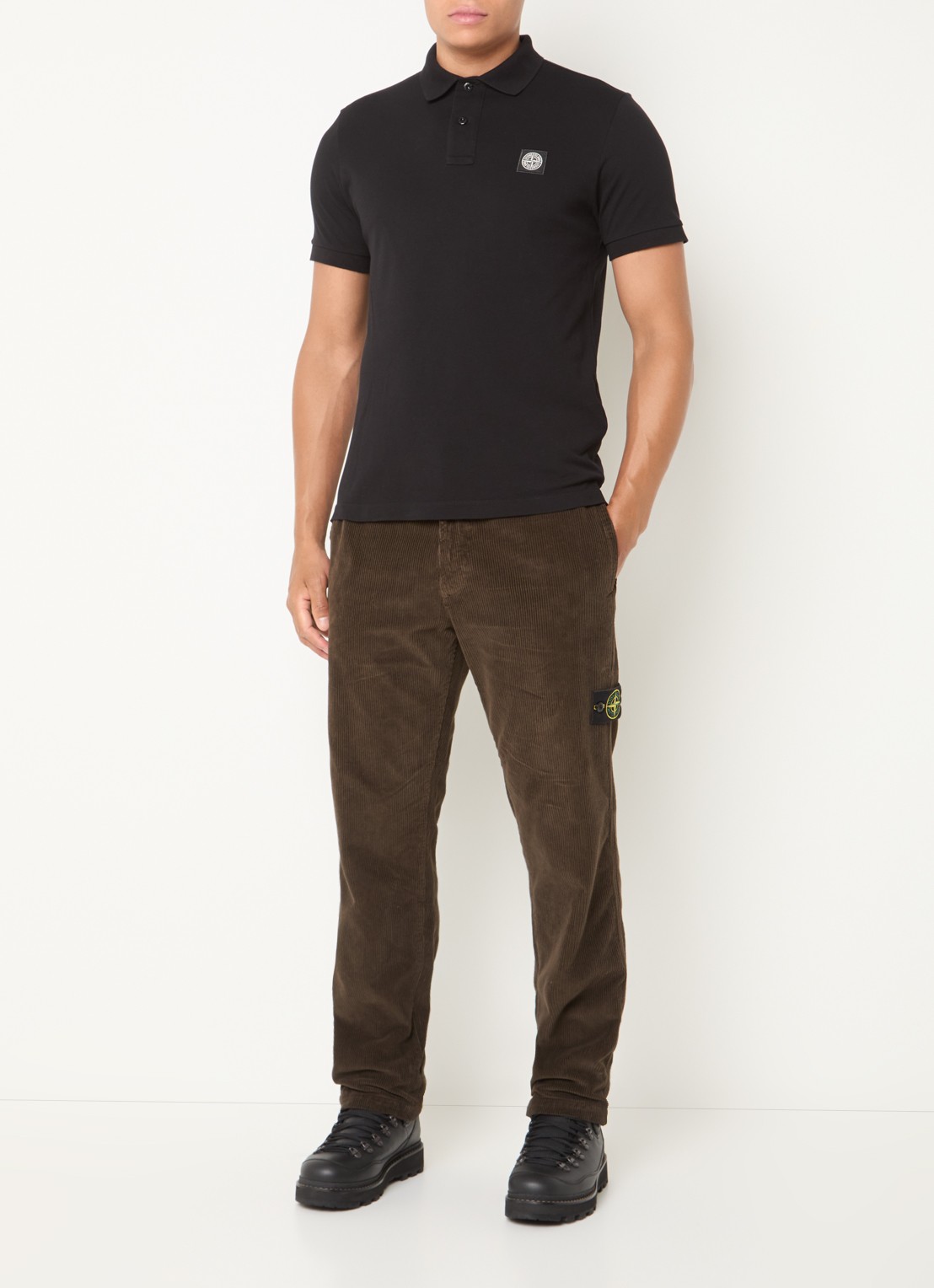 Stone Island S0017 slim fit polo van piqué katoen met logo - voorkant 3 zwart