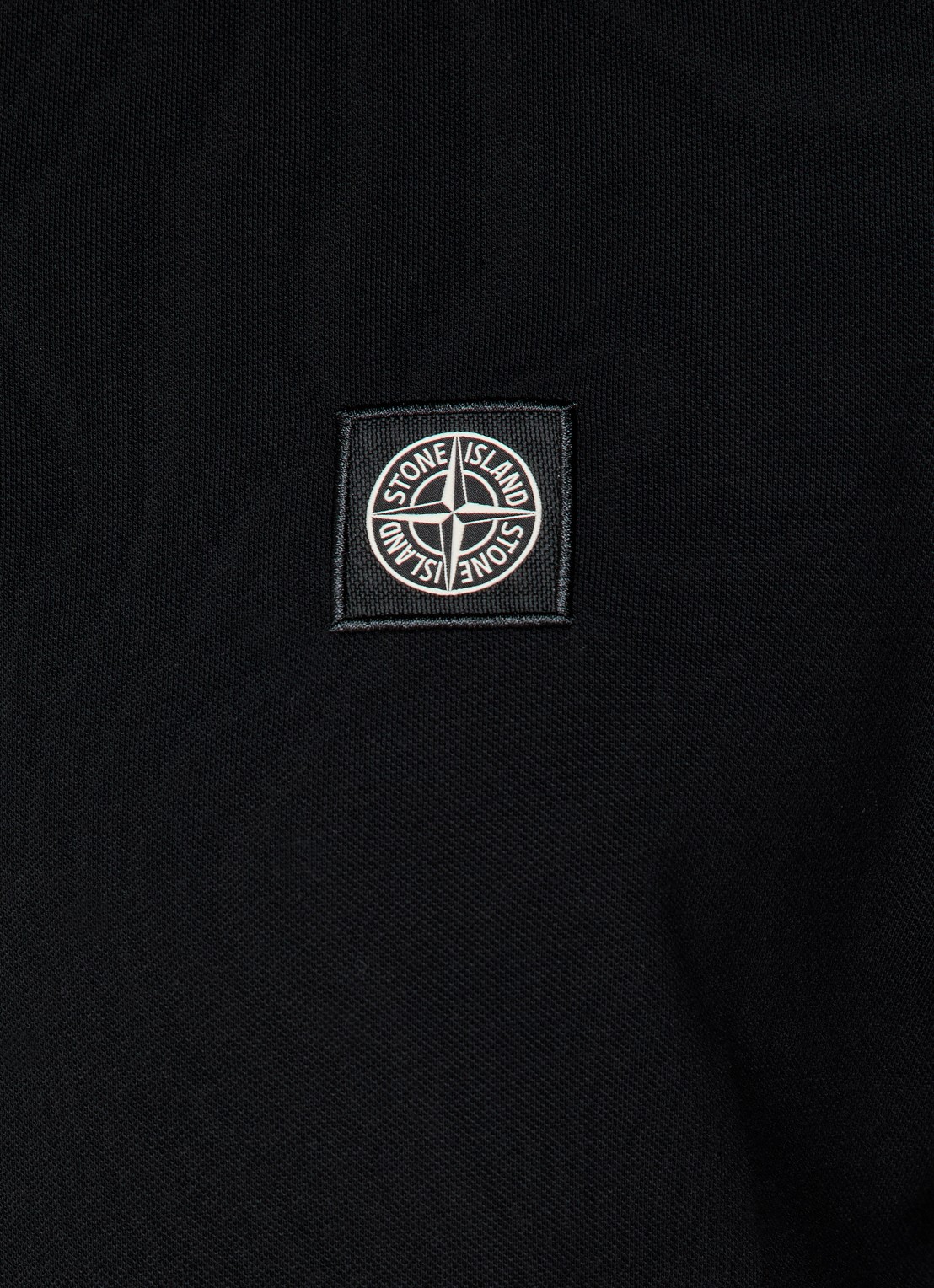 Stone Island S0018 slim fit polo van piqué katoen met logoborduring - detail 3 zwart