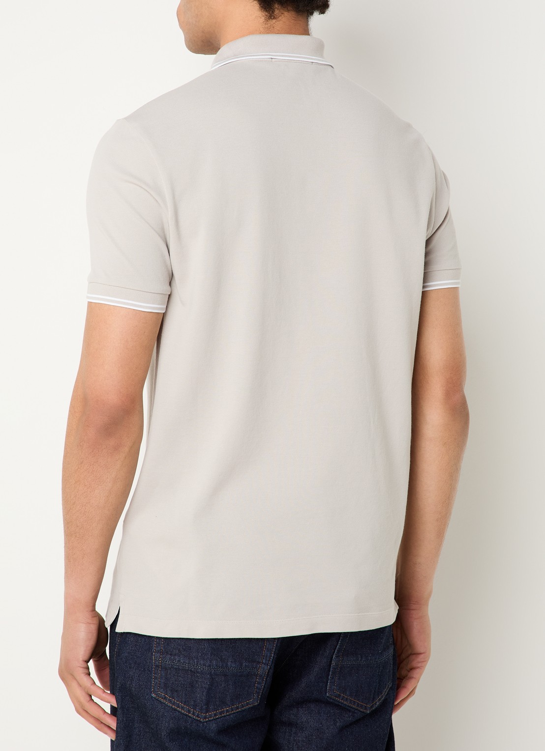Stone Island S0018 slim fit polo van piqué katoen met logoborduring - achterkant beige