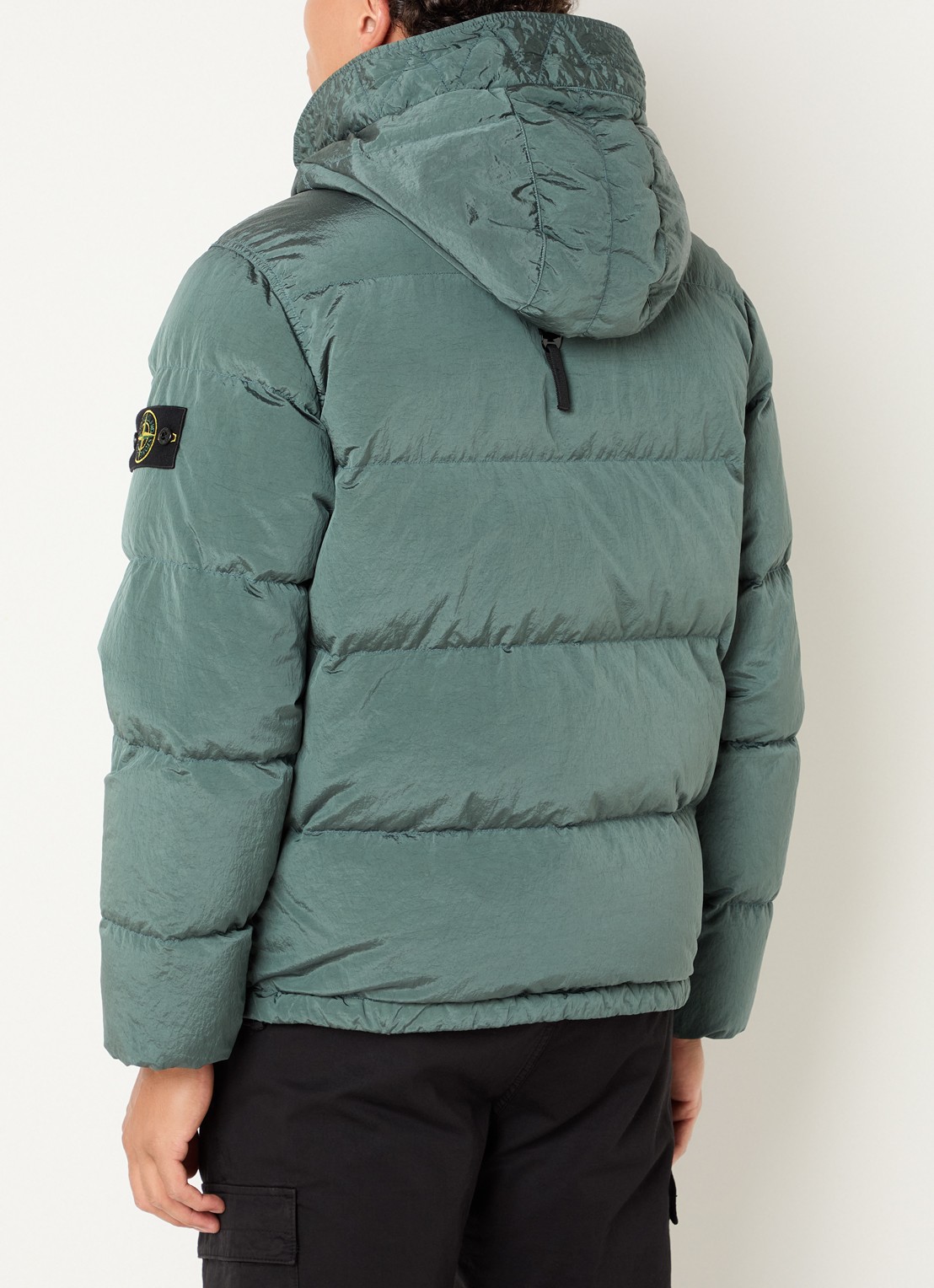 Stone Island S0019 puffer jack met capuchon en donsvulling - achterkant 6 zeegroen
