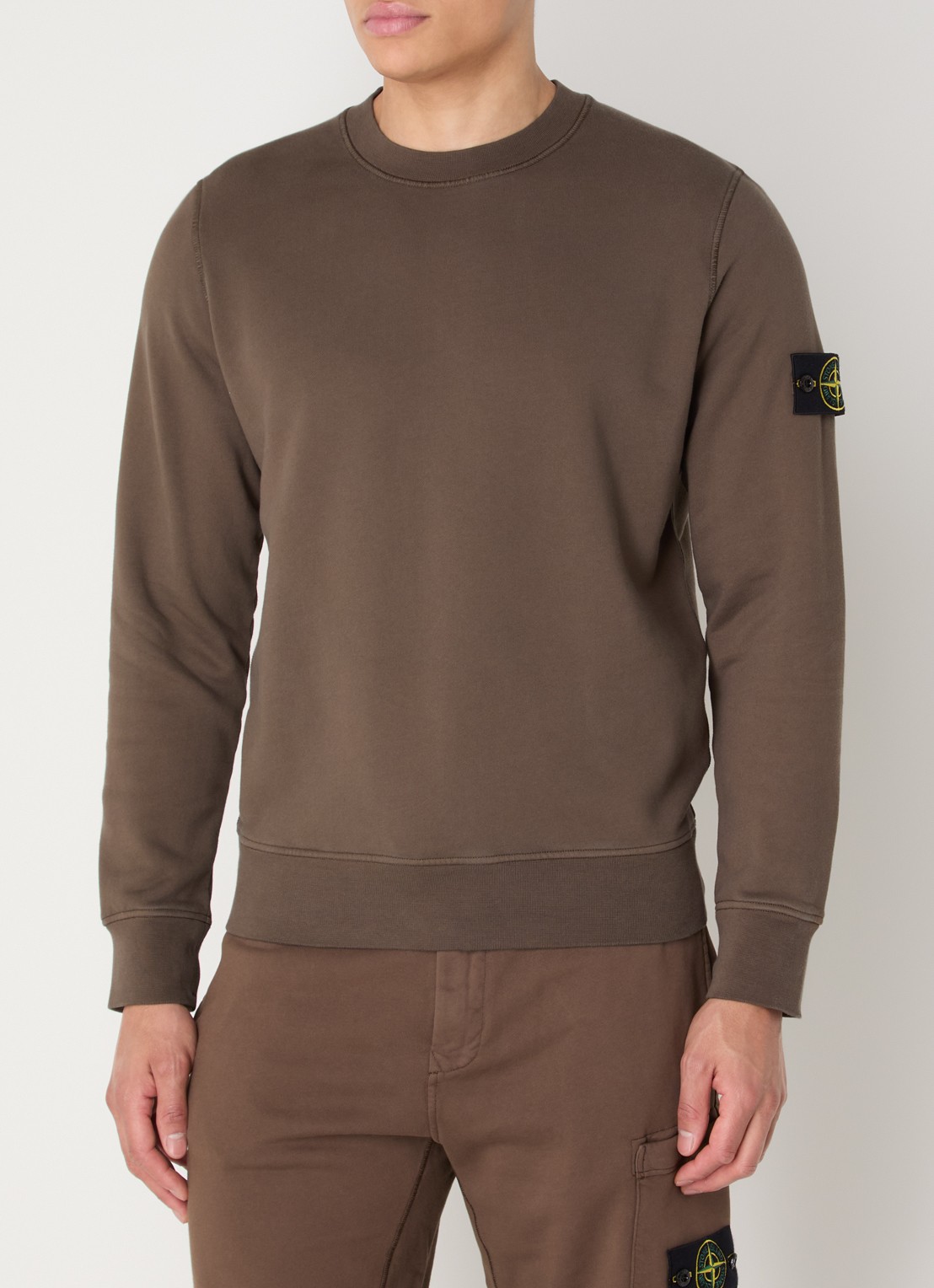 Stone Island S0051 sweater met logo - detail donkerbruin