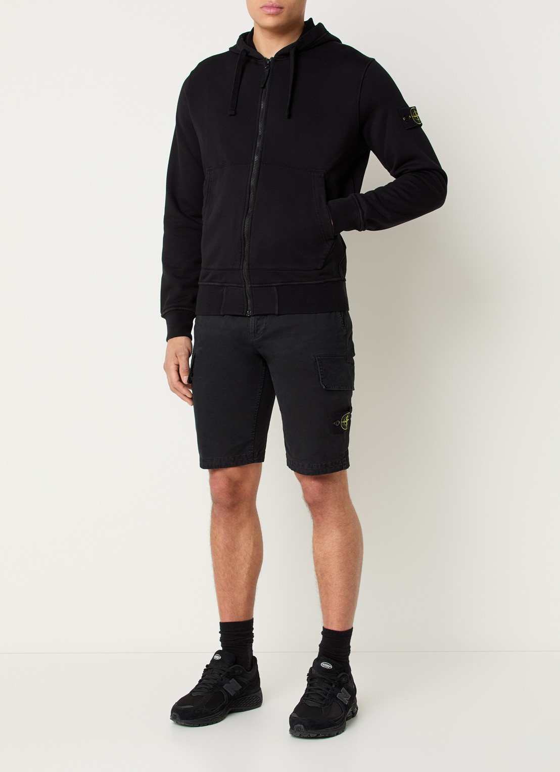 Stone Island S0051 sweatvest met capuchon en logo - voorkant 5 zwart