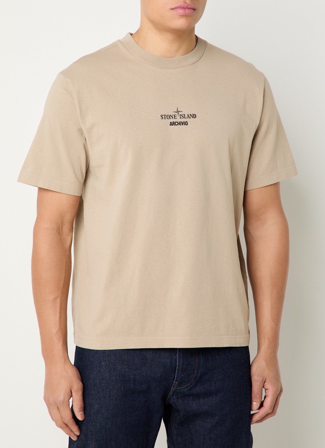 Stone Island S0091 Archivio T-shirt met logo- en backprint - achterkant beige