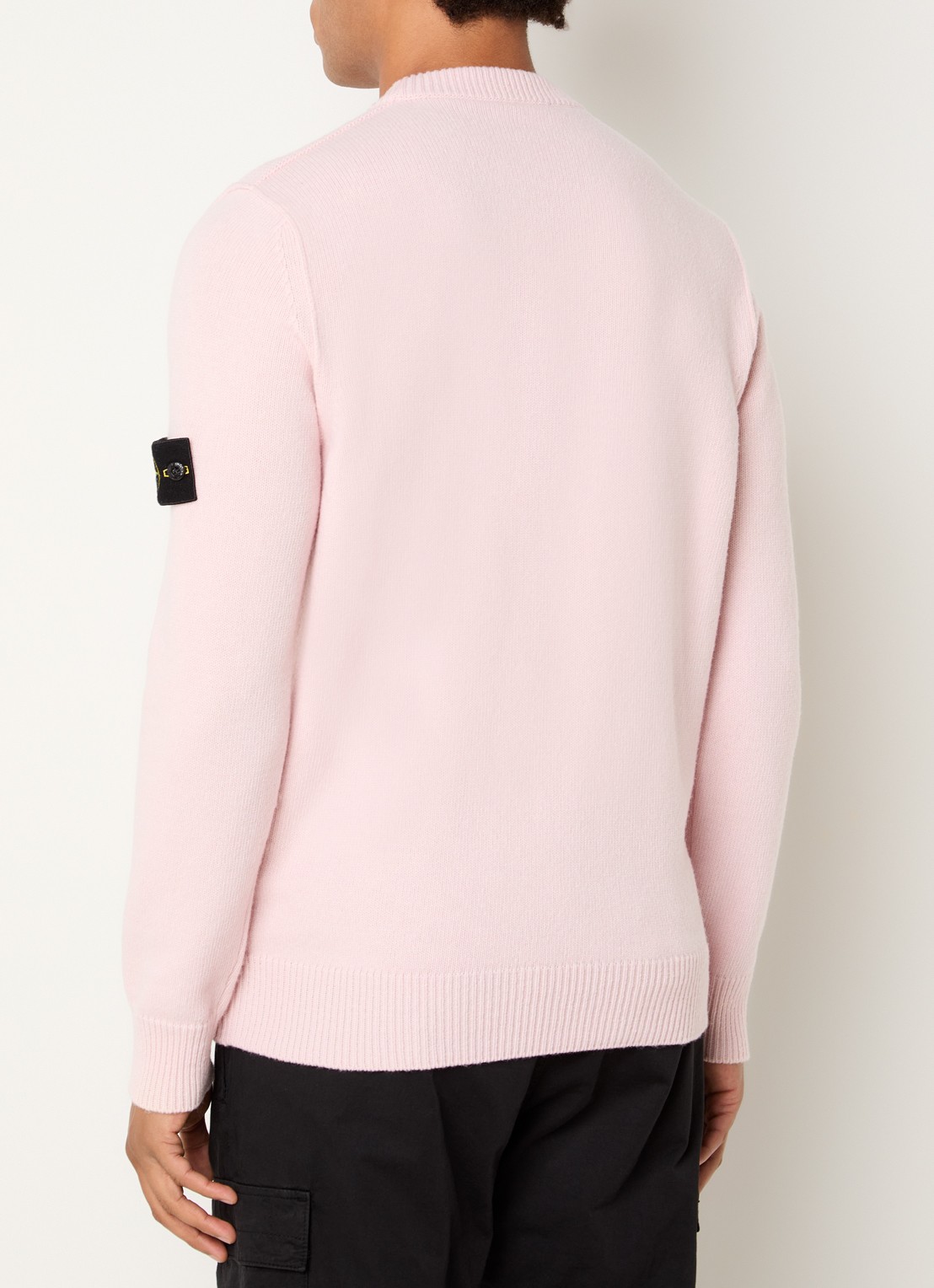 Stone Island S00A3 fijngebreide trui in wolblend met logo - achterkant lichtroze